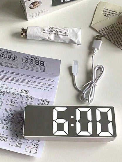 Multi Colored LED Mirror Desktop Alarm Clock, Digital Alarm Clock, Desktop Electronic Alarm Clock, Display Time, Night Light, Desktop USB Alarm Clock, Home Decoration Smart Clock, Bedroom Home Office