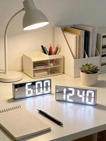 Multi Colored LED Mirror Desktop Alarm Clock, Digital Alarm Clock, Desktop Electronic Alarm Clock, Display Time, Night Light, Desktop USB Alarm Clock, Home Decoration Smart Clock, Bedroom Home Office
