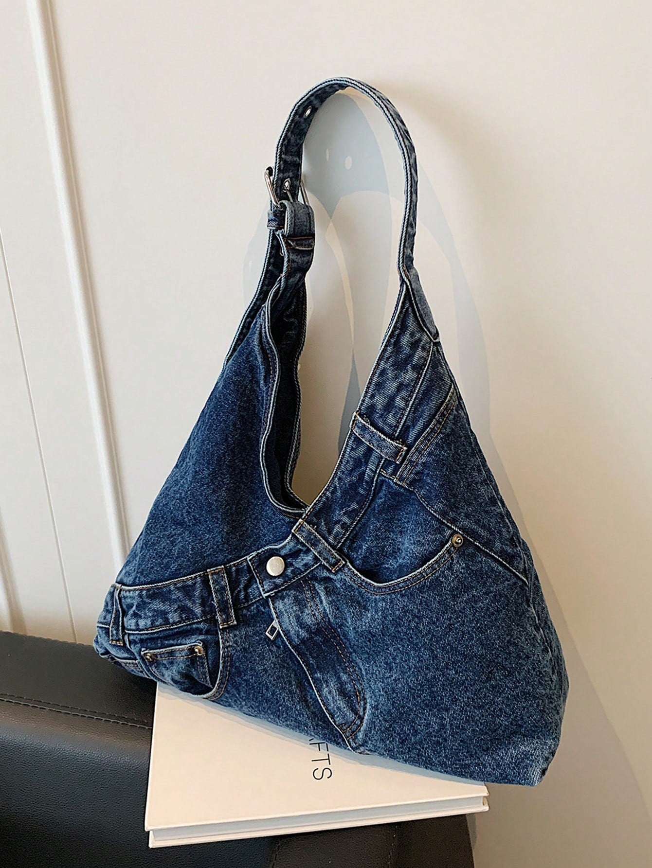 New Fashion Street Jeans Shoulder Bag, Versatile Commuting Large Capacity Women's Crossbody Bag, Casual Chic Washed Jeans Hobo Bag, Suitable For Commuting And Shopping., Perfect For Cow Girl