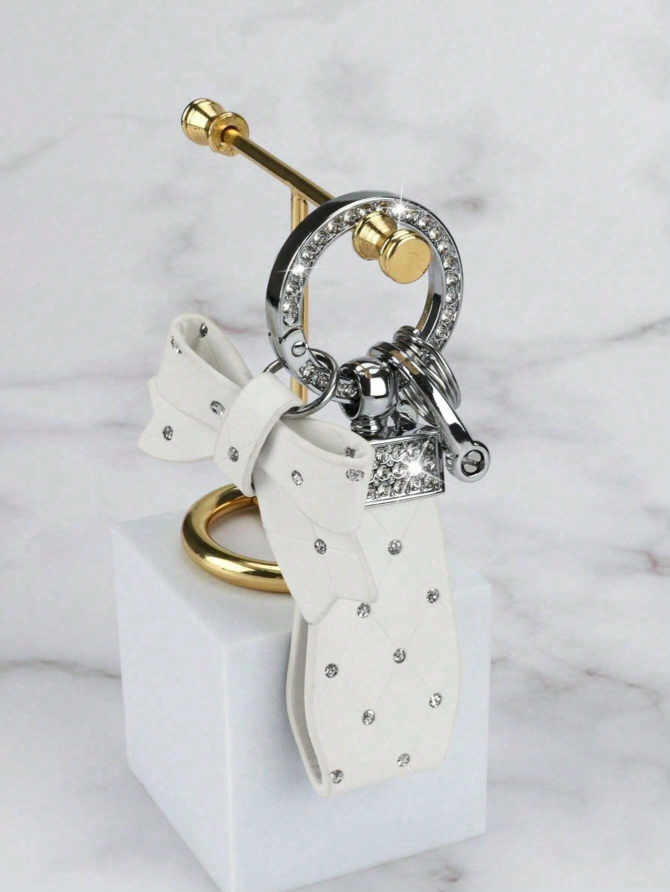 New High-End Rhinestone Bow Keychain,Exquisite And High-Quality Girls' Car Keychain Pendant,Fashionable Ladies' Car Jewelry,Valentine's Day Gift, Birthday Gift