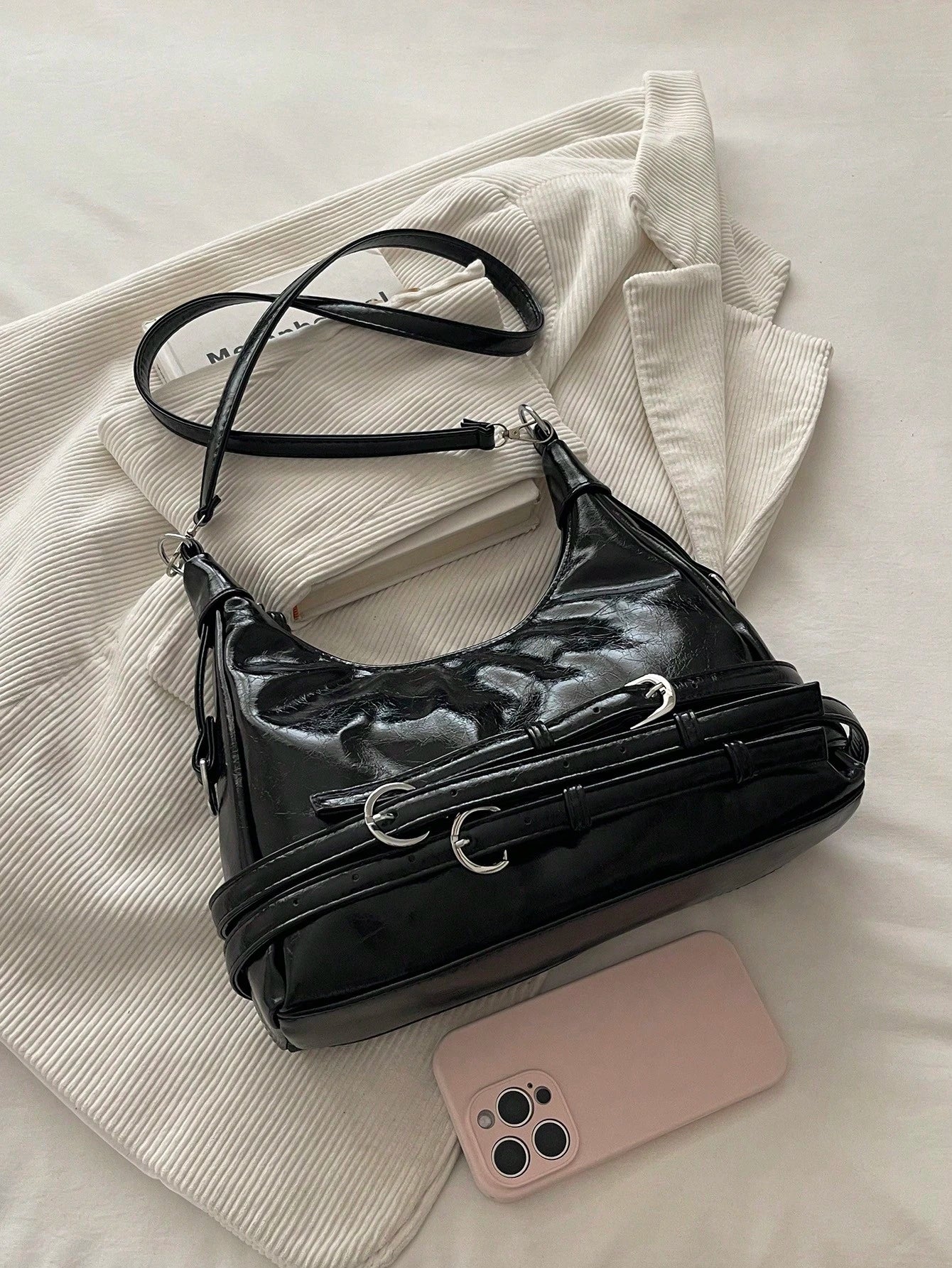 New Women's Fashion Versatile Leather Belt Buckle Decor Large Capacity Commuter Shoulder Crossbody Bag