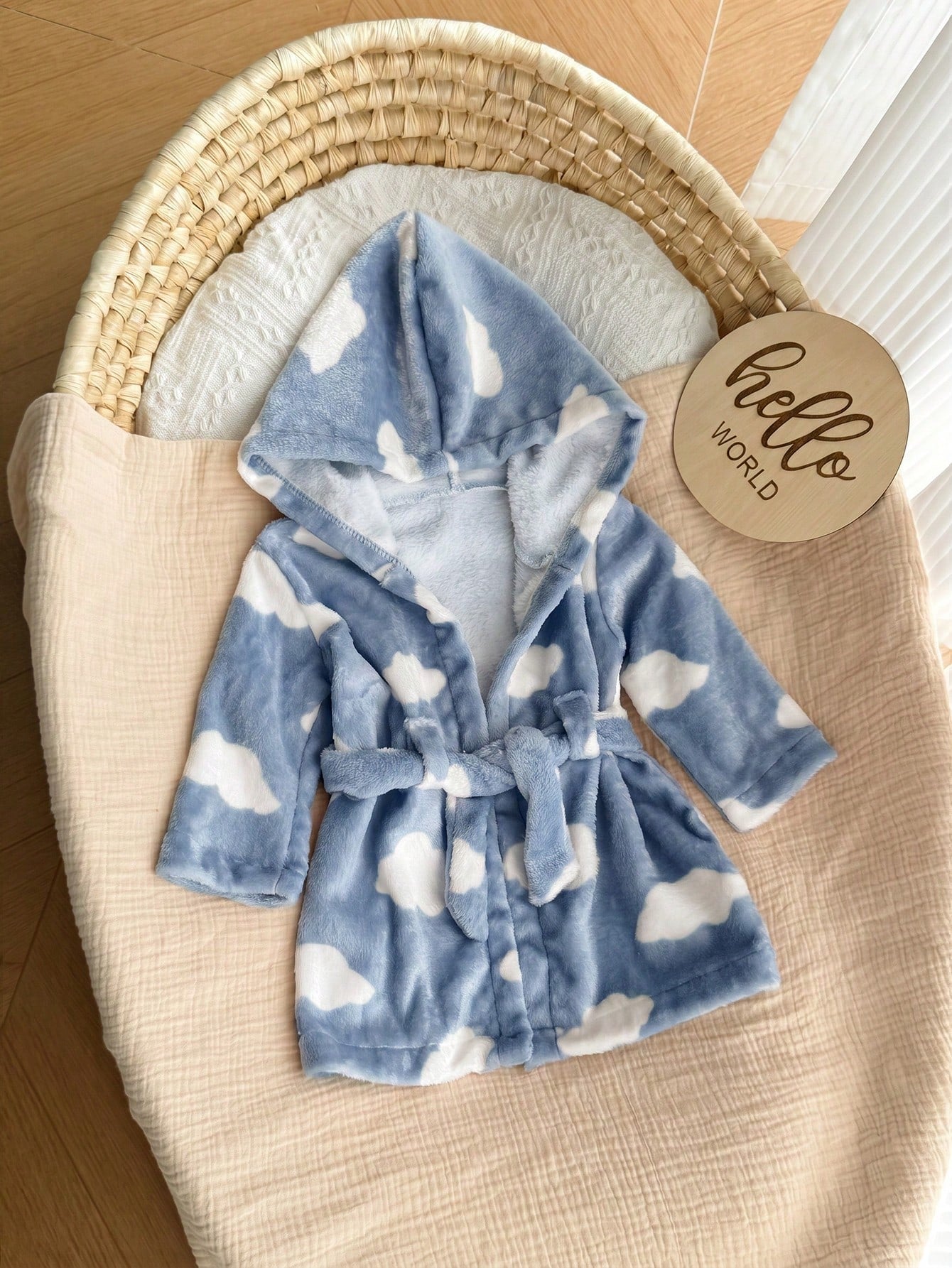 Newborn Baby Boy/Girl Cartoon Clouds Pattern Fleece Thick Hooded Long Sleeve Tie-Front Robe Autumn Winter