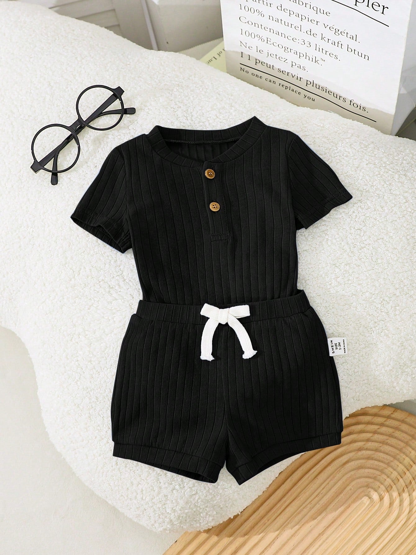 Newborn Baby Boy/Girl Soft & Comfortable Short Sleeve Bodysuit And Shorts Set