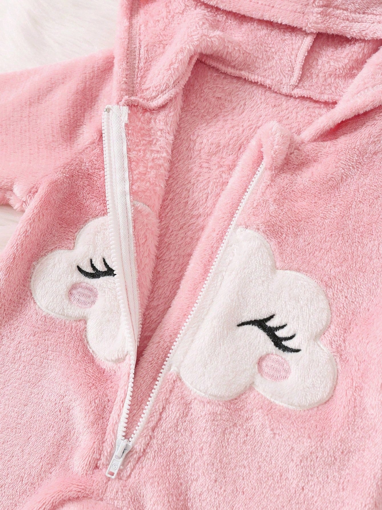 Newborn Baby Girl Cartoon Cloud Pattern Applique Zip Hooded Warm Flannel Romper For Autumn/Winter
