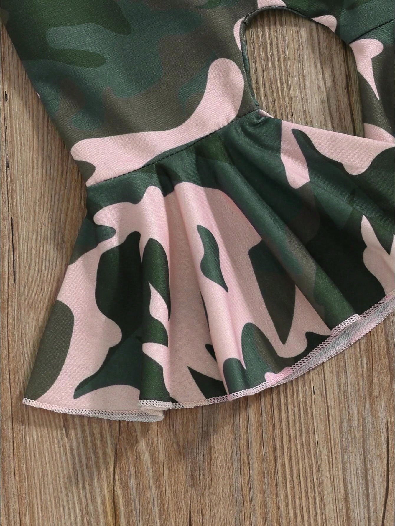 Newborn Baby Girl Summer Outfit Set Letter Print Short Sleeve Romper Bodysuit Camouflage Flared Pants Headband Set