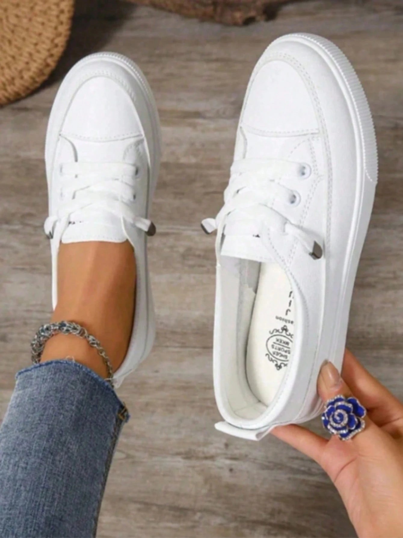 {One Size Larger Than Standard Order One Small}Women Plus Size White Sneakers, Fashion Flat Platform Casual Lace-Up Tennis Shoes, Versatile Student/S