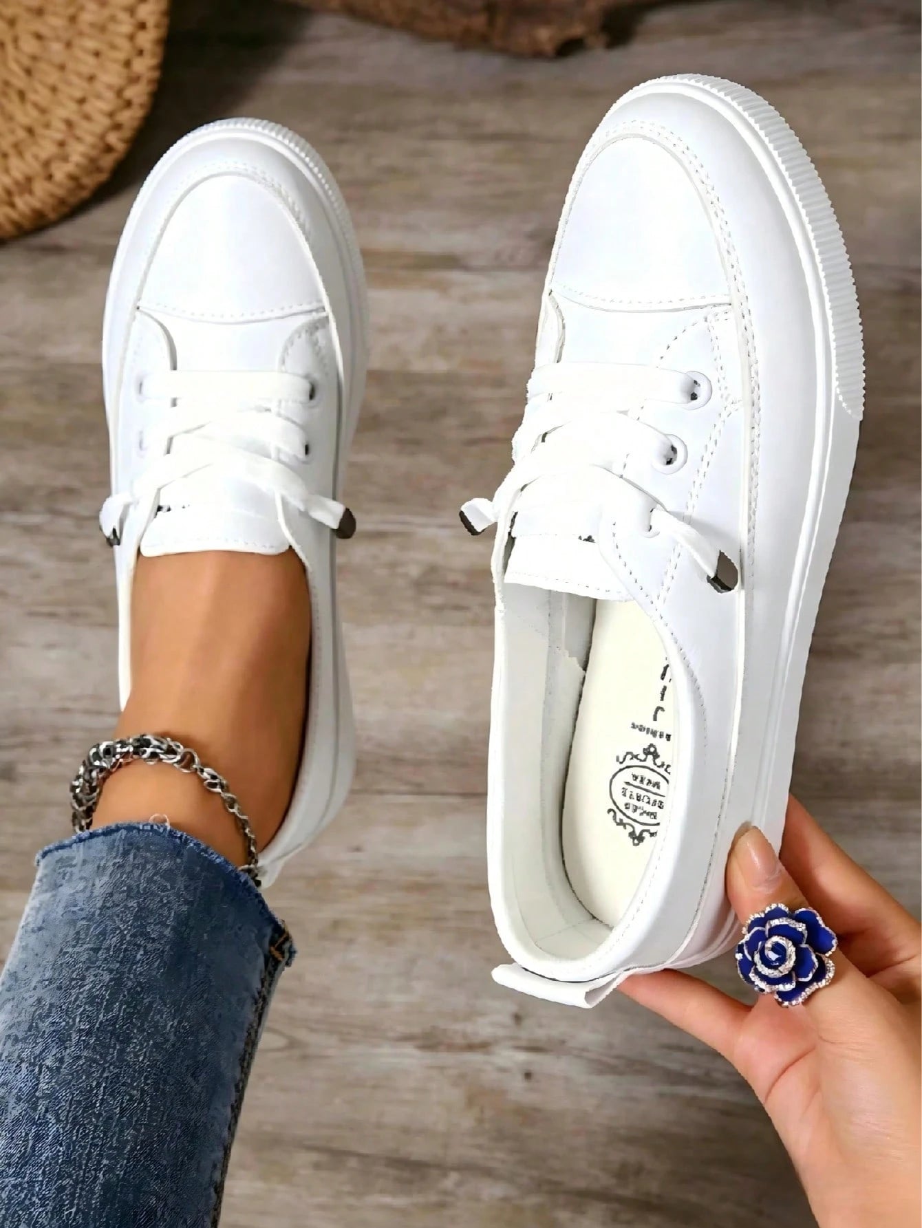 {One Size Larger Than Standard Order One Small}Women Plus Size White Sneakers, Fashion Flat Platform Casual Lace-Up Tennis Shoes, Versatile Student/S