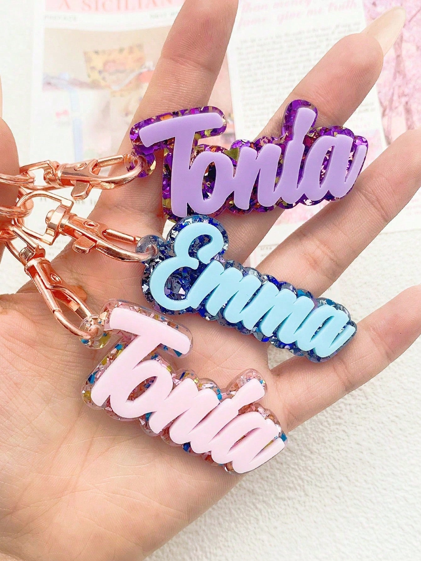 Personalized Acrylic Letter Keychain, Customized Name Shiny Glitter Bag Charms, Girls Backpack Name Tag, Gift For Halloween, Christmas,Halloween Edit