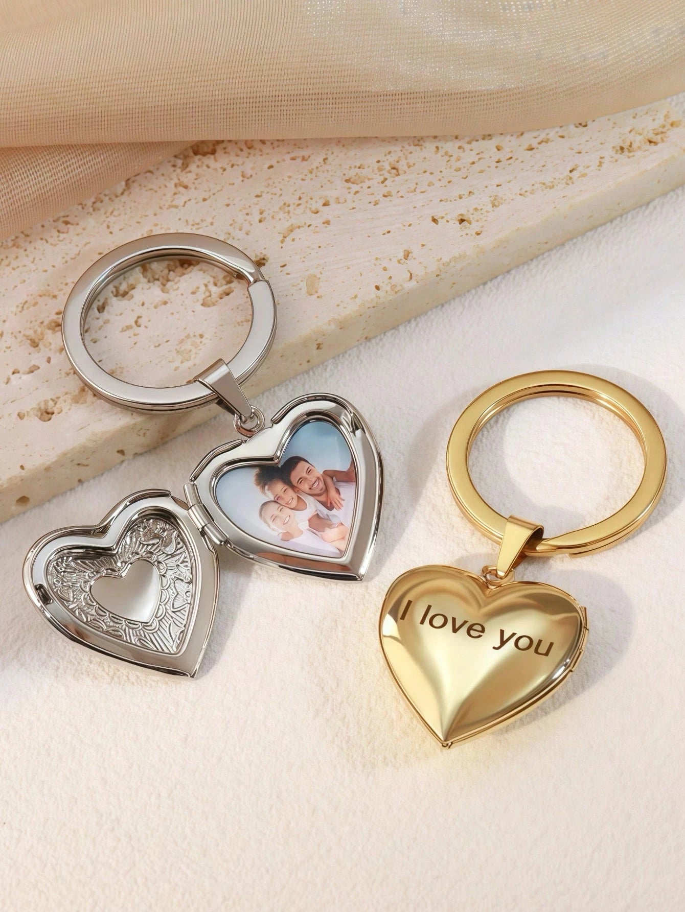Personalized Photo Heart-Shaped Keychain, Engraved Pet Photo Memorial Keychain, Love Photo Keychain Gift For Birthday Anniversary Wedding Party