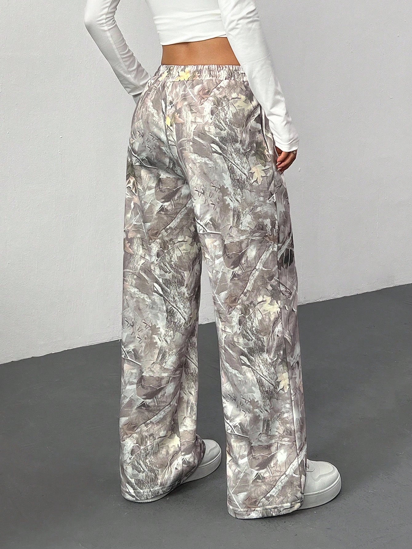 PETITE Western Casual Wear Women's Branch Print Loose Sweatpants For Autumn,Petite Women Daily Grey Camo