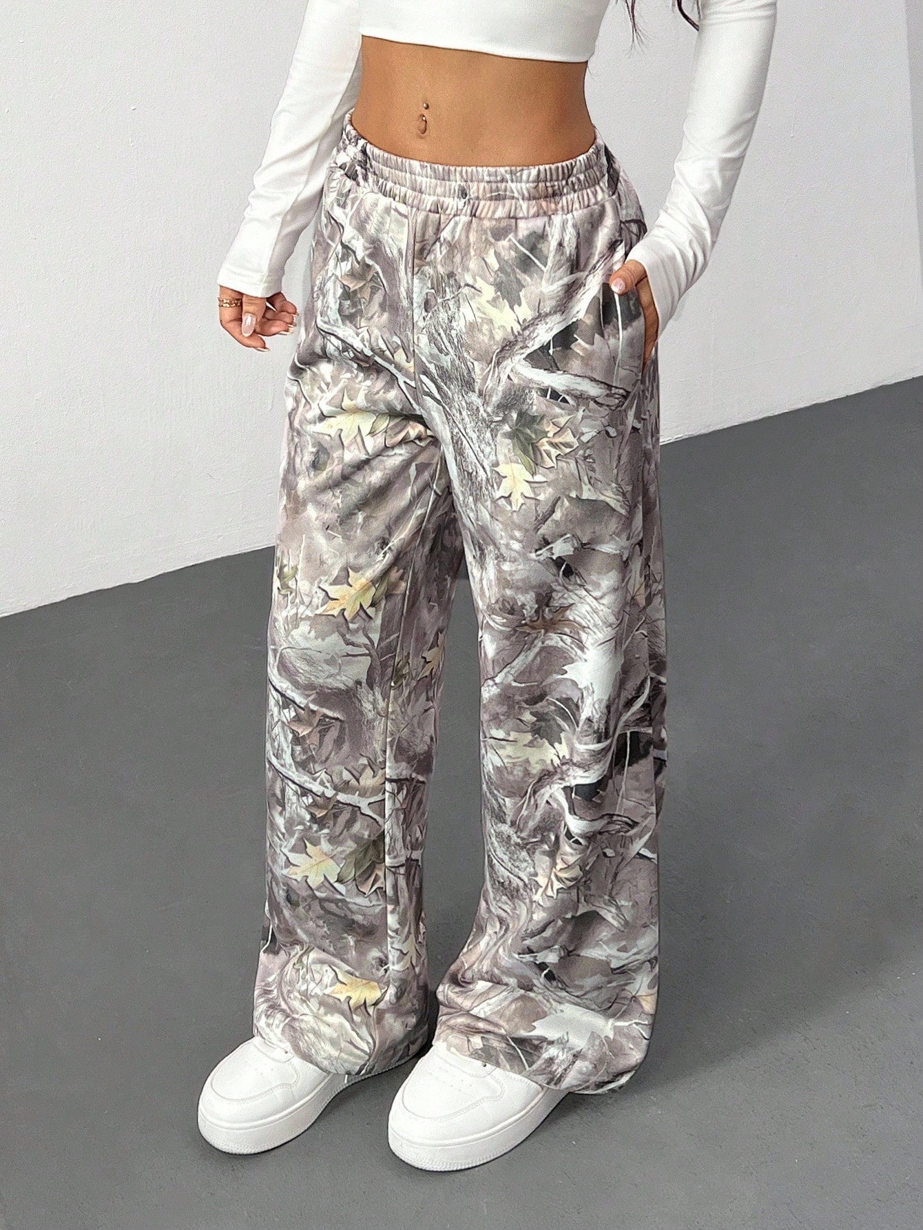 PETITE Western Casual Wear Women's Branch Print Loose Sweatpants For Autumn,Petite Women Daily Grey Camo