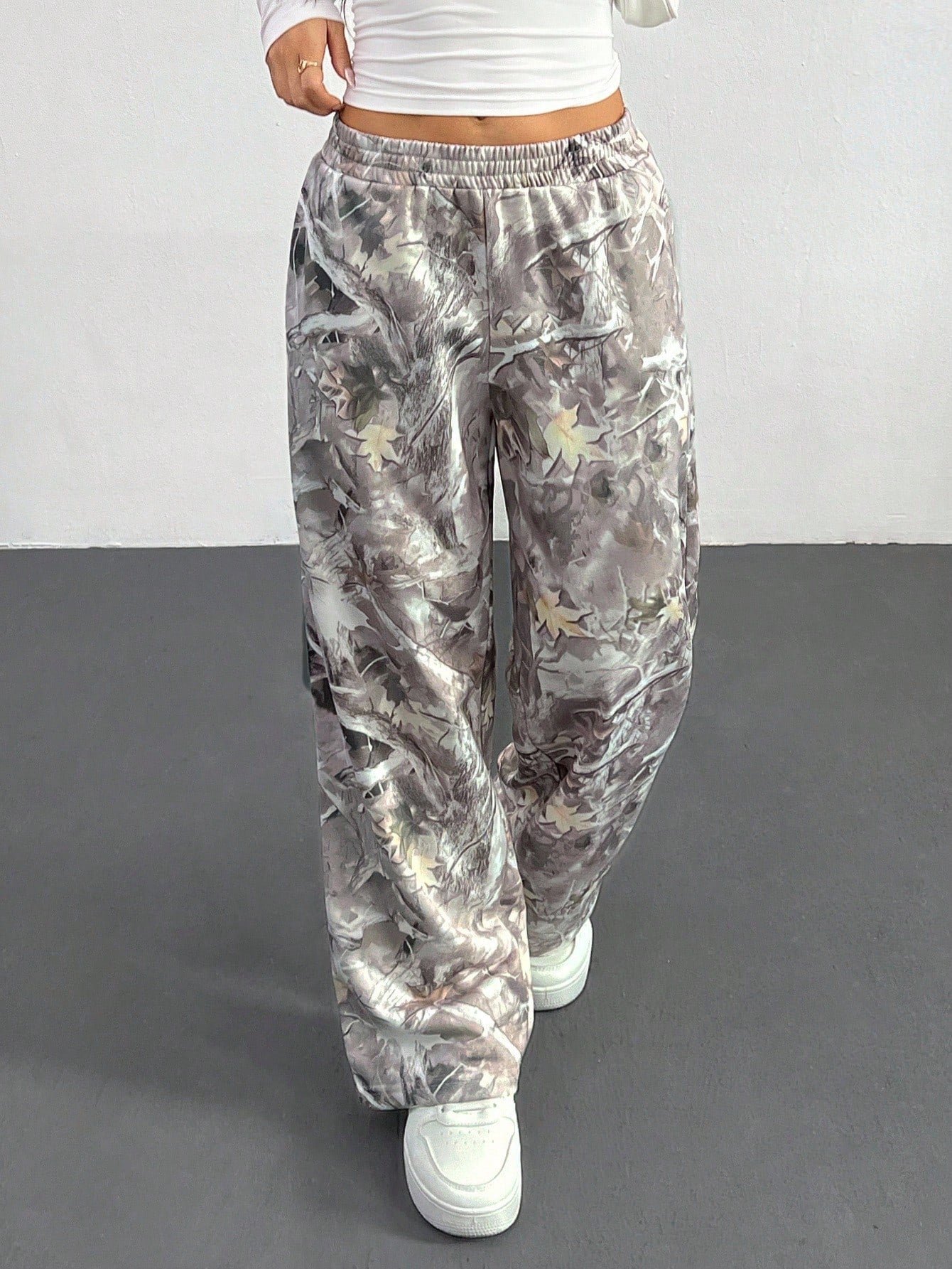 PETITE Western Casual Wear Women's Branch Print Loose Sweatpants For Autumn,Petite Women Daily Grey Camo
