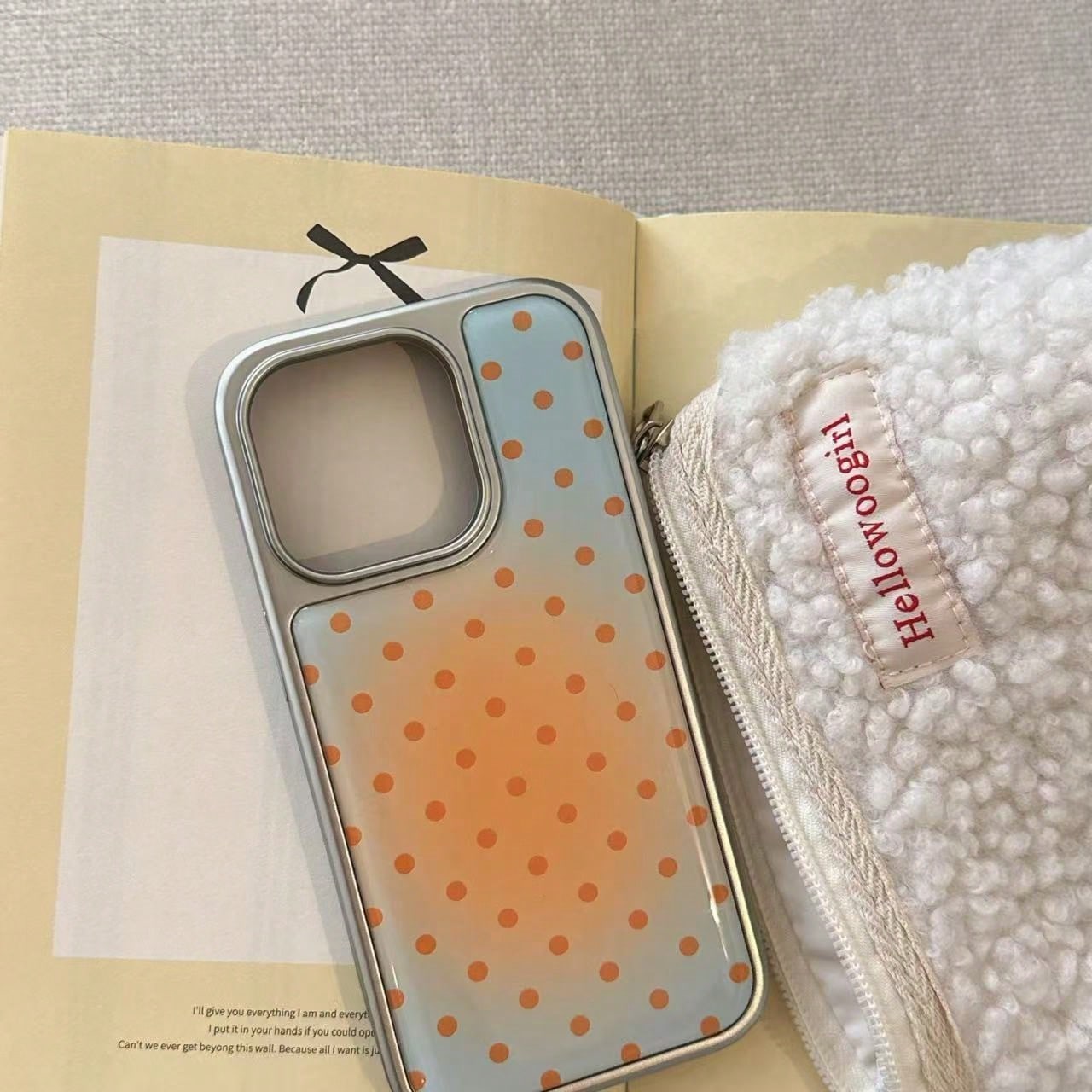 Premium Ins Style Summer Fresh Blue & Orange Gradient Polka Dot Phone Case Compatible With Iphone 16 Pro Max, Apple 15 Pro, 14/13 Protective Cover