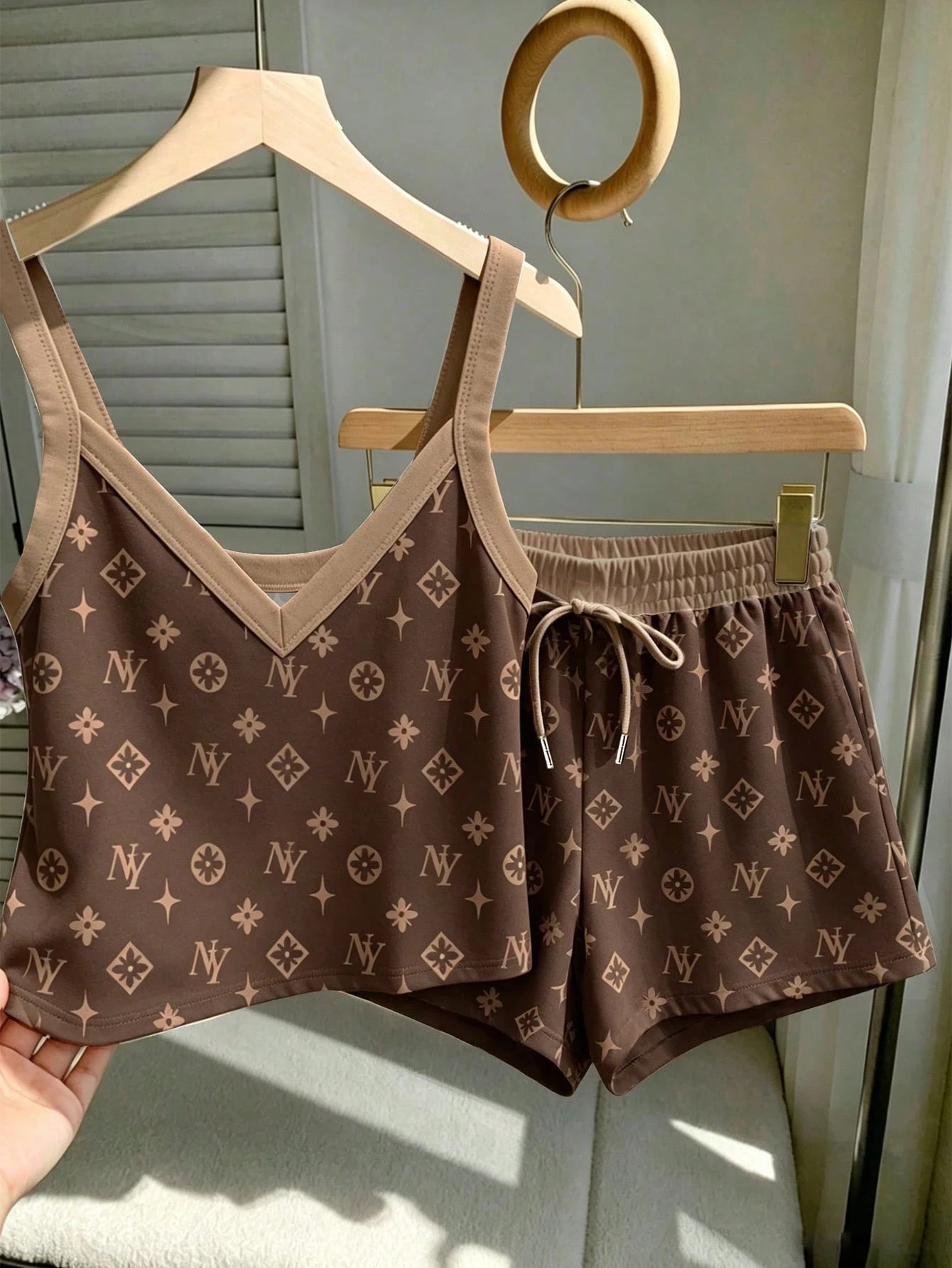 Resyla Ladies' Tank Top, V-Neck, Comfortable And Fitted, Loose Women's Shorts, Sexy And Comfortable Style, Leopard Print, Best-Selling Summer Style