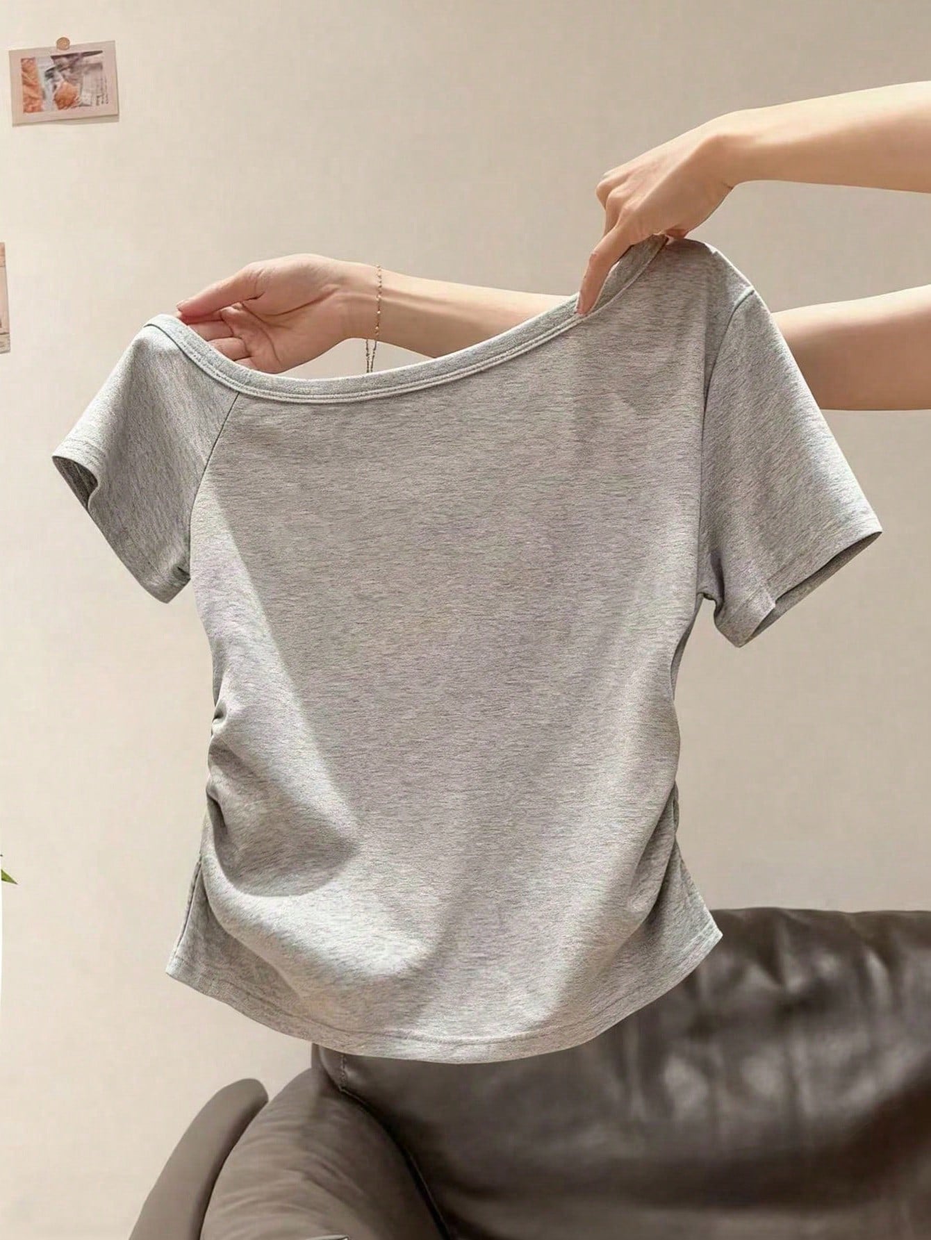 Resyla Plus Size Women's Bowknot Embroidery Shoulder T-Shirt, Slim Fit Short Crop Top For Summer