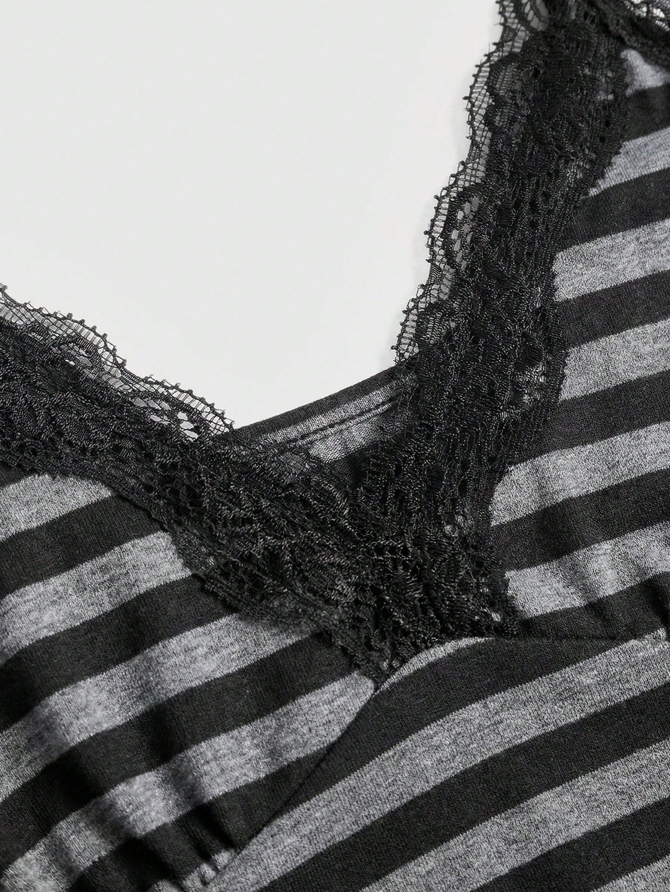 ROMWE Fairycore Women's Plus Size Striped Doll Top Lace Camisole For Summer