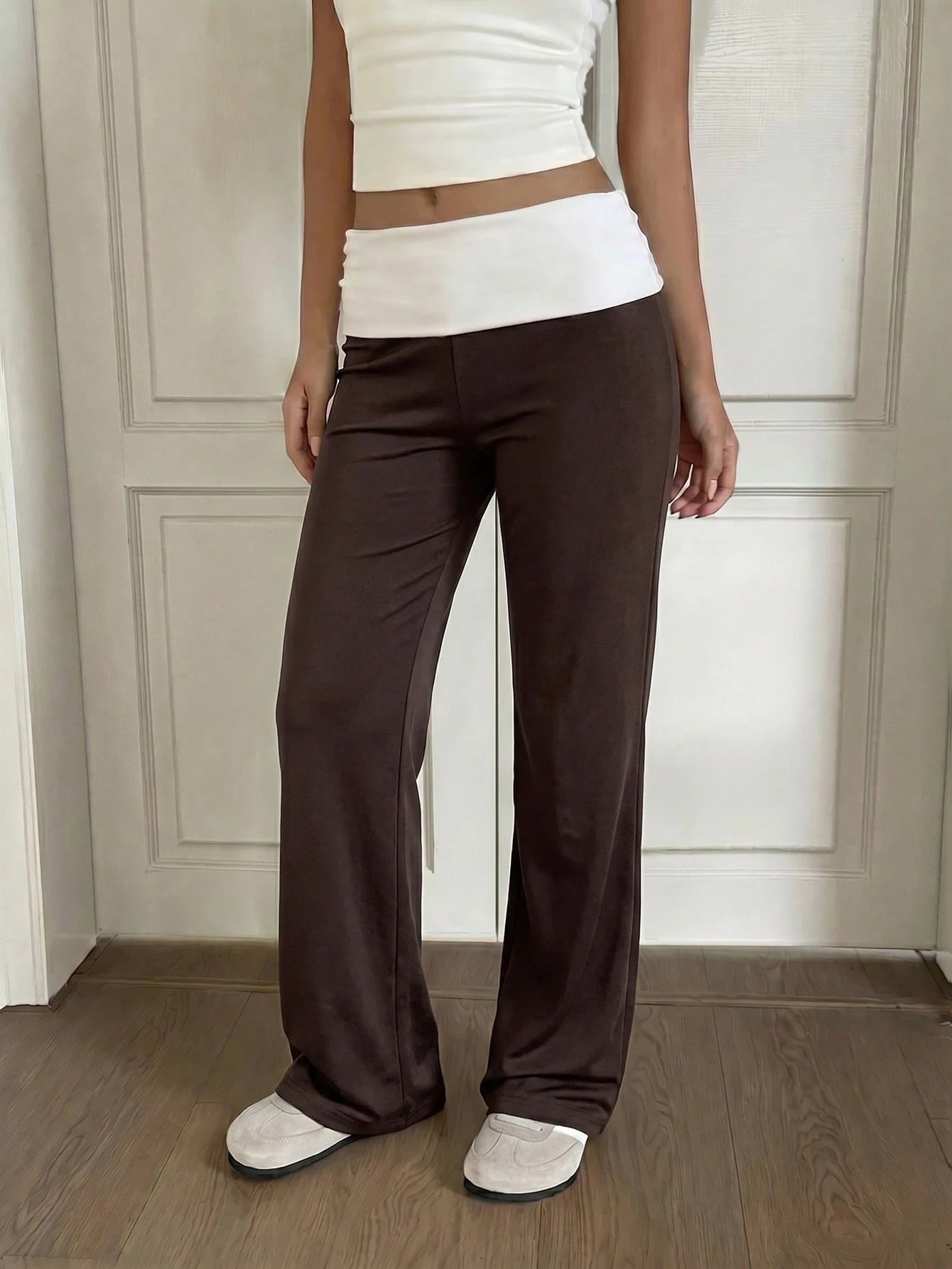 SCARLUX Summer & Autumn Y2K Women's Solid Brown Flare Pants, Folded Low Waist Casual Long Pants, Suitable For Back To School Streetwear