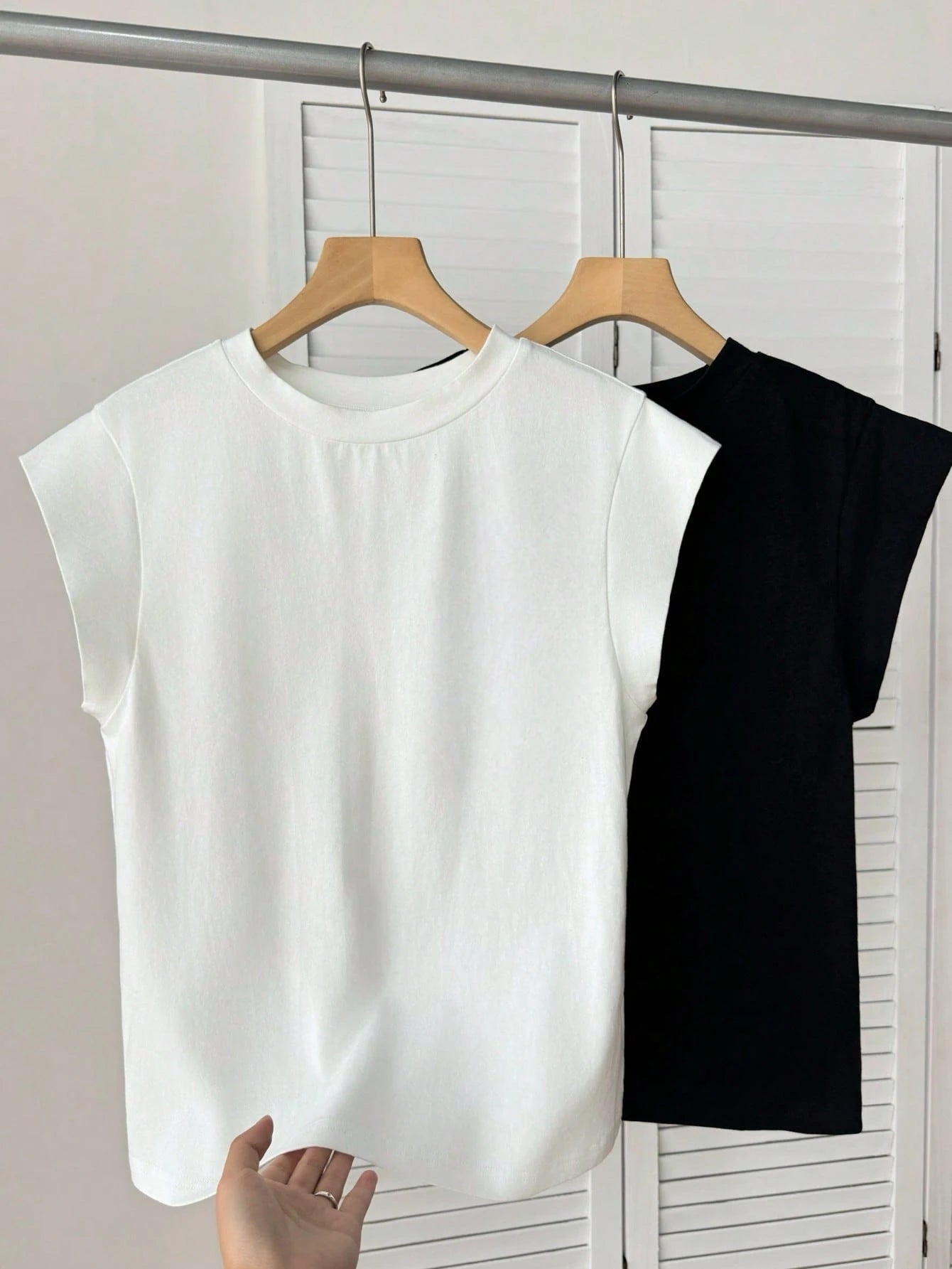 Siren Gaze Women's 95% Cotton Sleeveless Tank 2 Packs- Brown & White, Breathable, Summer Work Basic
