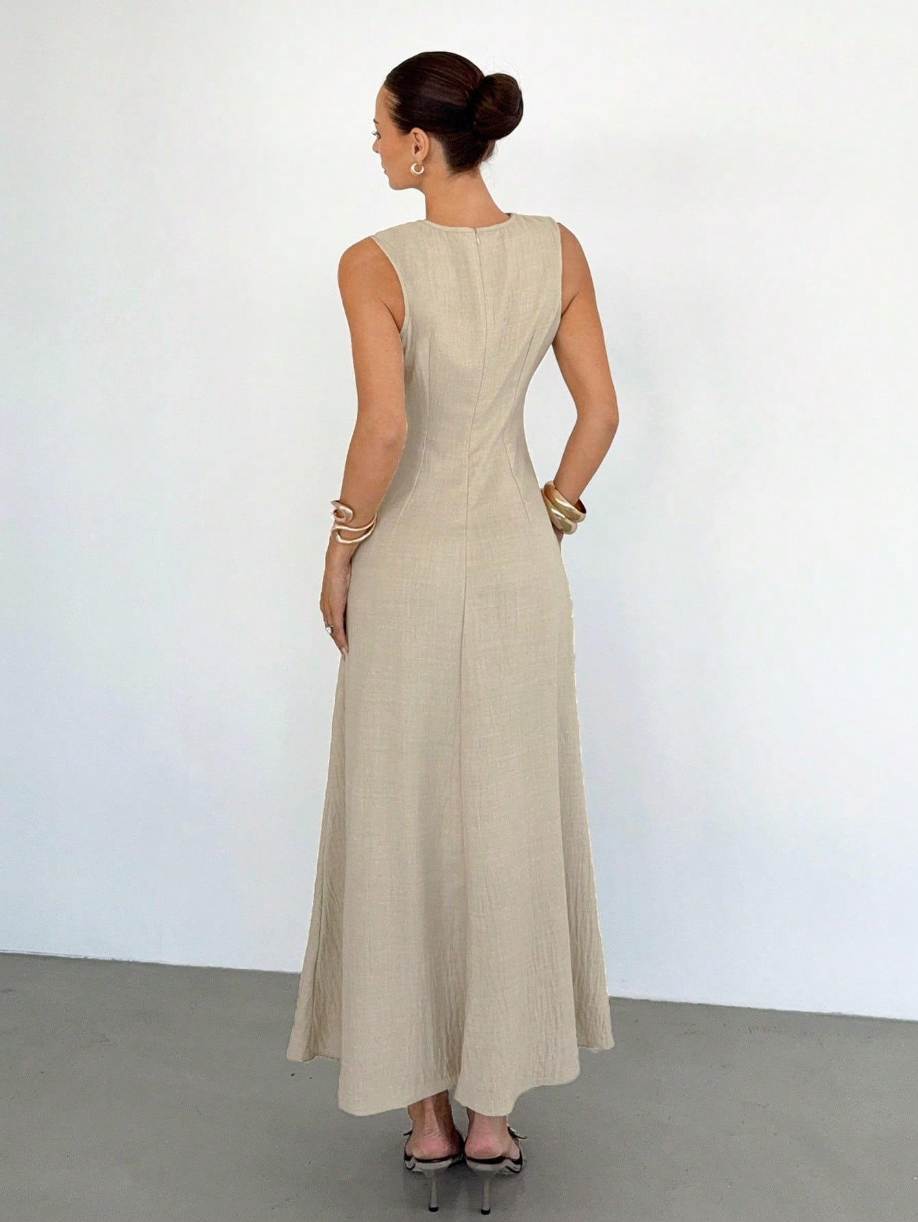 Siren Gaze Women's Sleeveless Solid Color Twist Design Dress, Casual Elegant Evening Dress, Linen Dress, Flare Dress, Summer, Vacation Beige