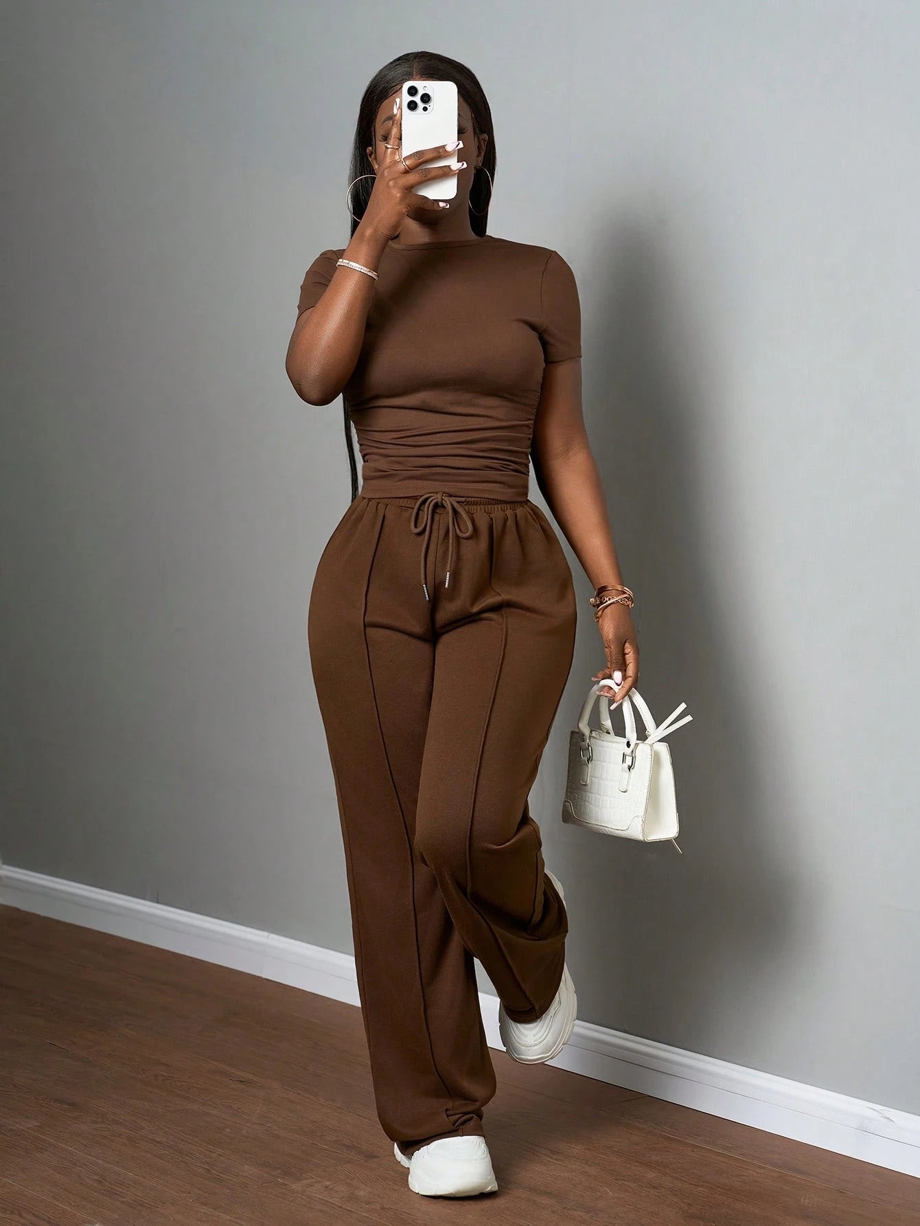Slaydiva 2025 Women's Casual Coffee Brown Summer Lounge Two-Piece Set,Round Neck Slim Short Sleeve T-Shirt Drawstring Waist Straight Pants,Daily Travel