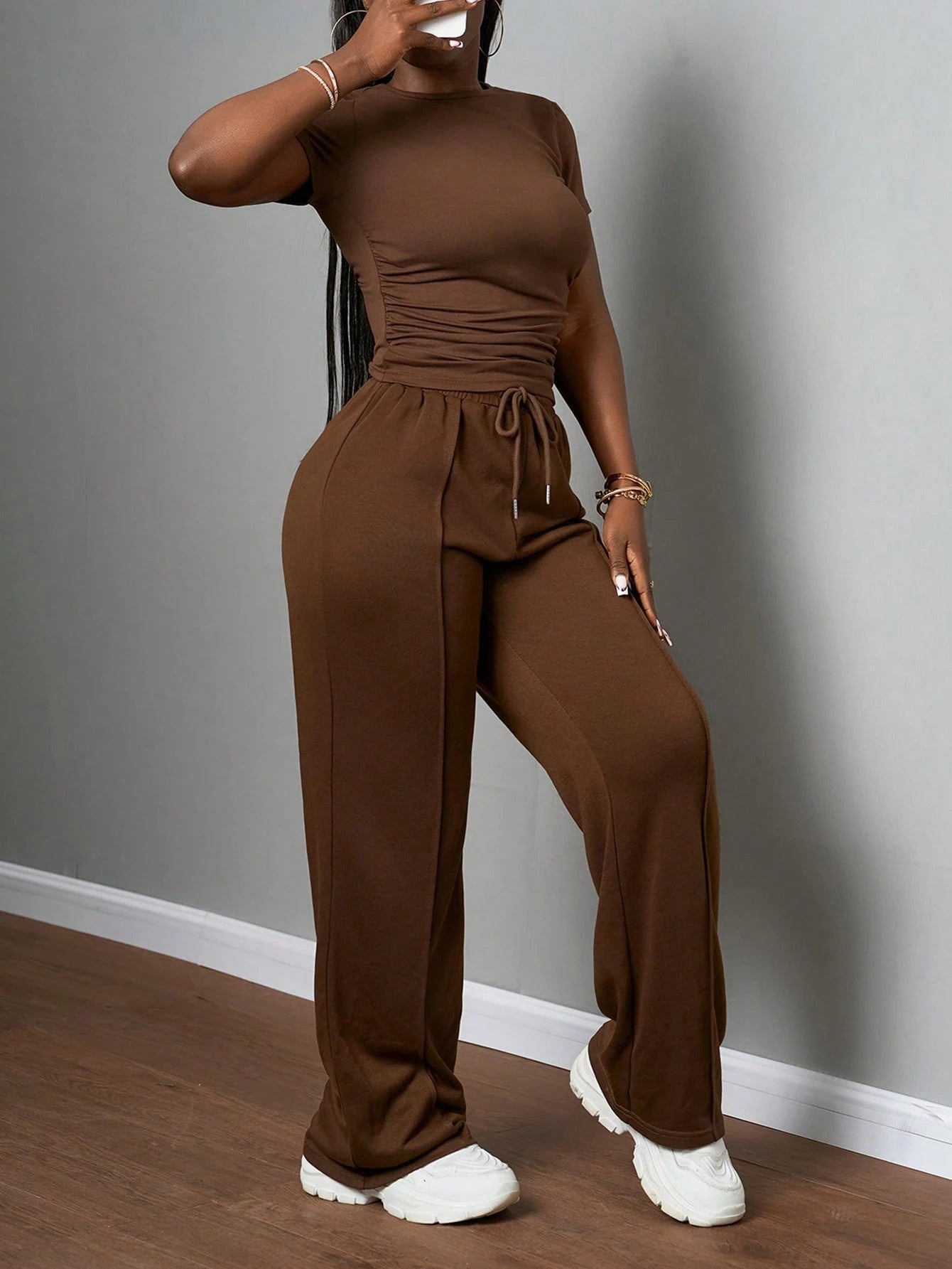 Slaydiva 2025 Women's Casual Coffee Brown Summer Lounge Two-Piece Set,Round Neck Slim Short Sleeve T-Shirt Drawstring Waist Straight Pants,Daily Travel