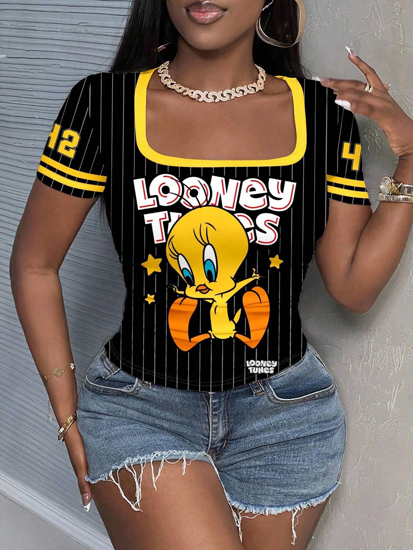 Slaydiva LOONEY TUNES X Plus Size Women's Fun Black Letter Print Color Block Short Sleeve T-Shirt Back-To-School Holiday Semi Formal Tennis Summer
