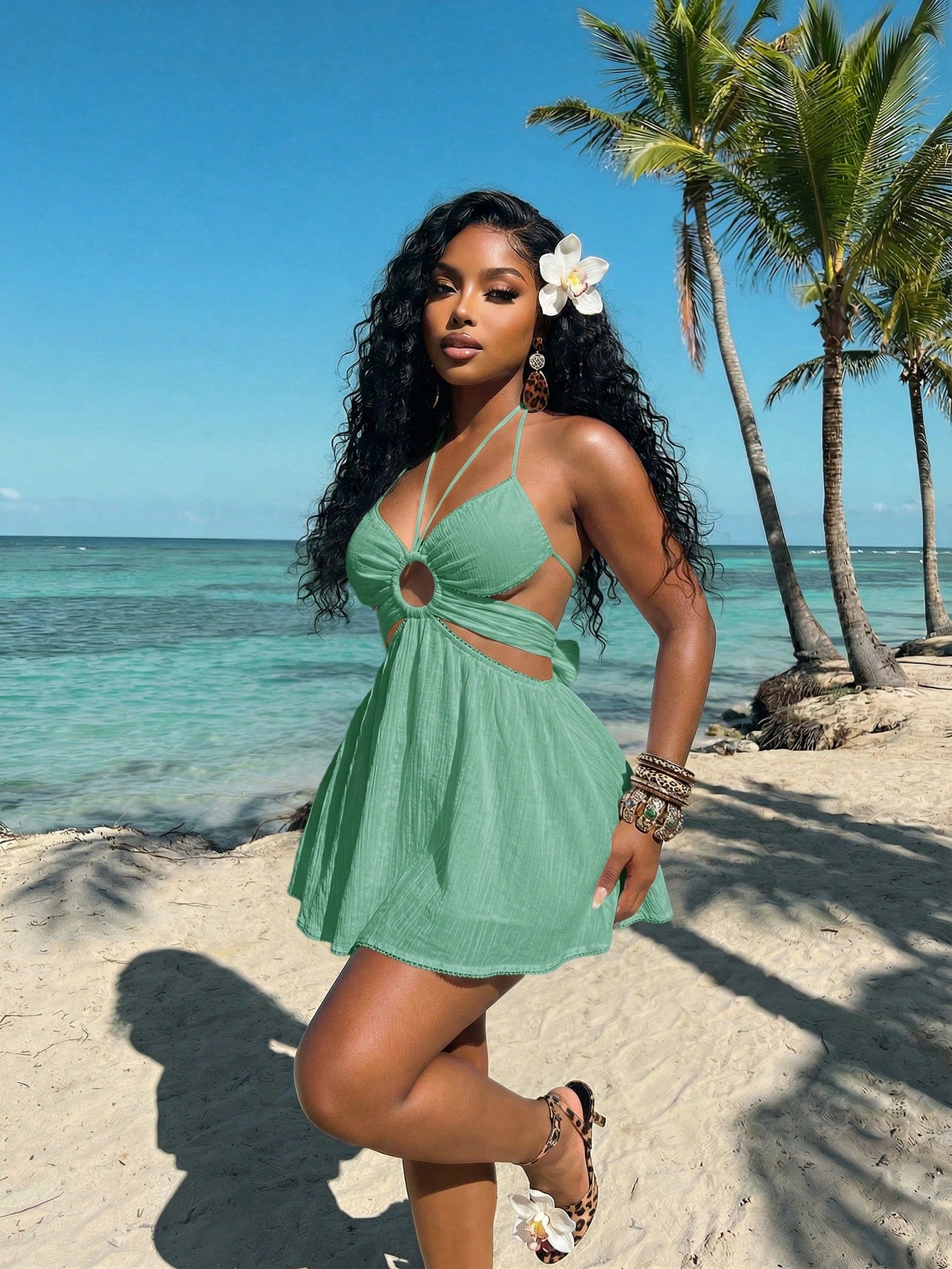 Slaydiva Sage Green,Summer,Casual,Beach,Holiday,Vacation,Holiday Women's Halter Neck Lace Patchwork Hollow-Out A-Line Umbrella Skirt White Crepe Short Dress