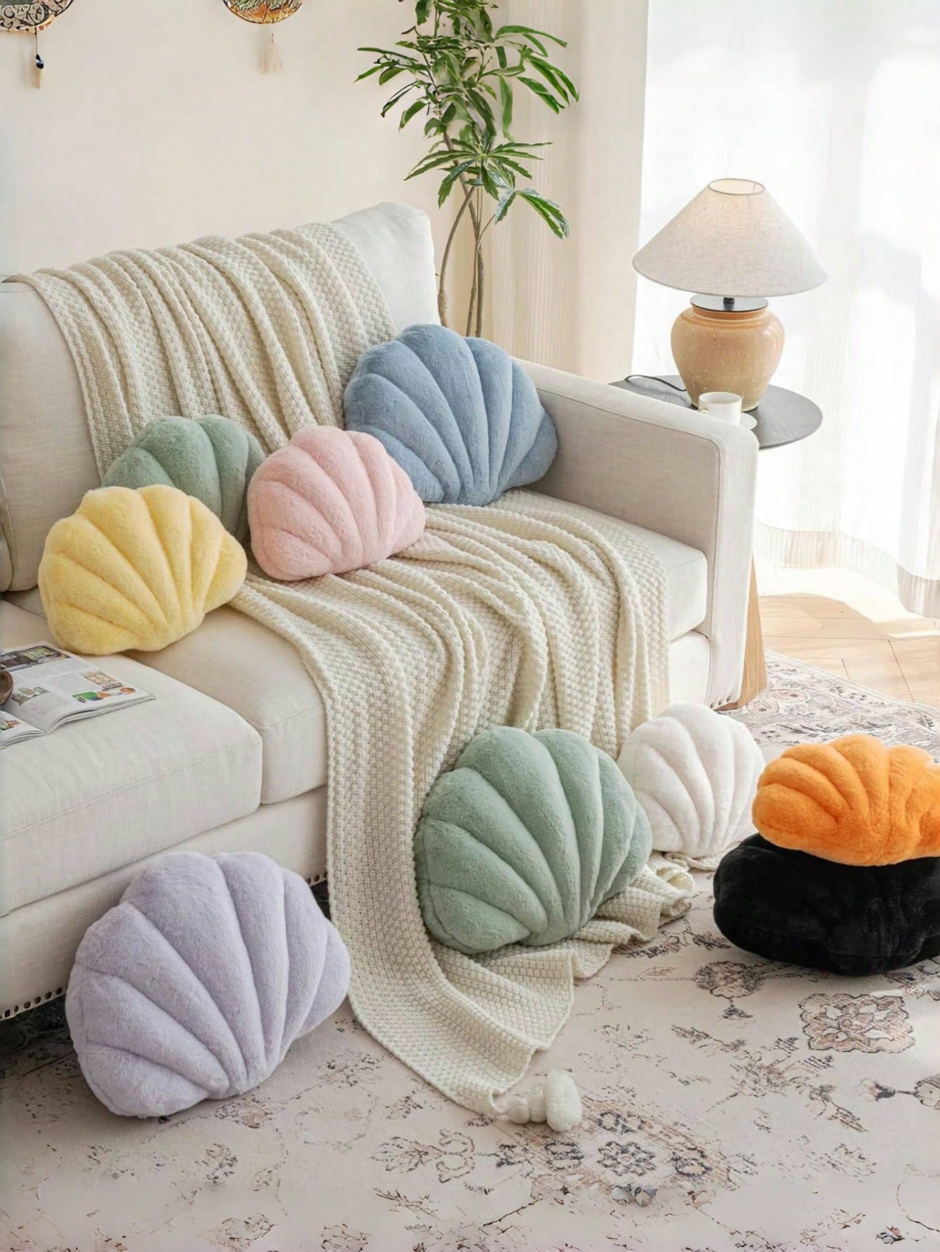 Soft Faux Fur Seashell Decorative Throw Pillow, Suitable For Sofa And Bed, Seashell Shaped Decor Pillow, Ocean Style Cushion, Fashion Beach Home Decor