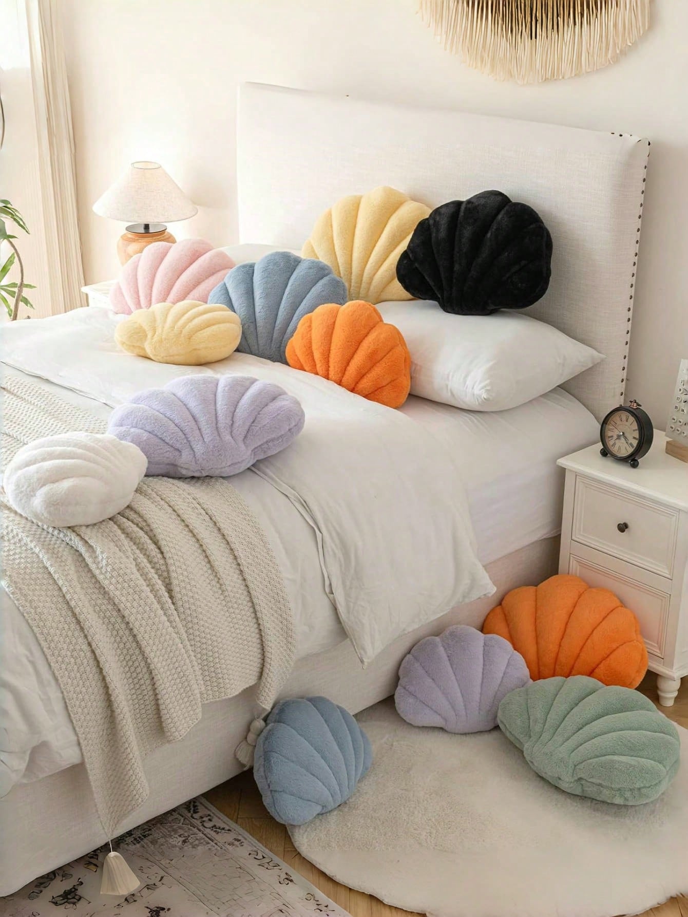 Soft Faux Fur Seashell Decorative Throw Pillow, Suitable For Sofa And Bed, Seashell Shaped Decor Pillow, Ocean Style Cushion, Fashion Beach Home Decor