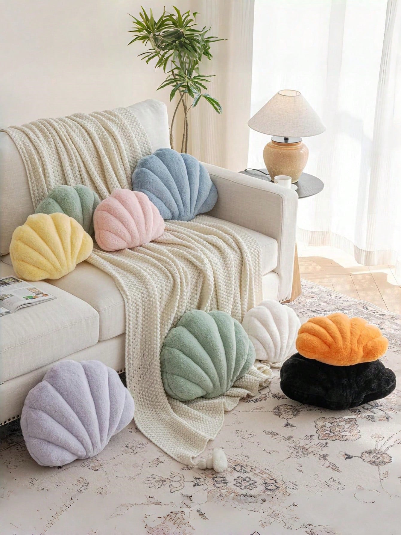 Soft Faux Fur Shell Decorative Throw Pillow, Suitable For Sofa And Bed, Shell Shaped Decor Pillow, Ocean Style Cushion, Fashion Beach Accent Pillow, Home Decor