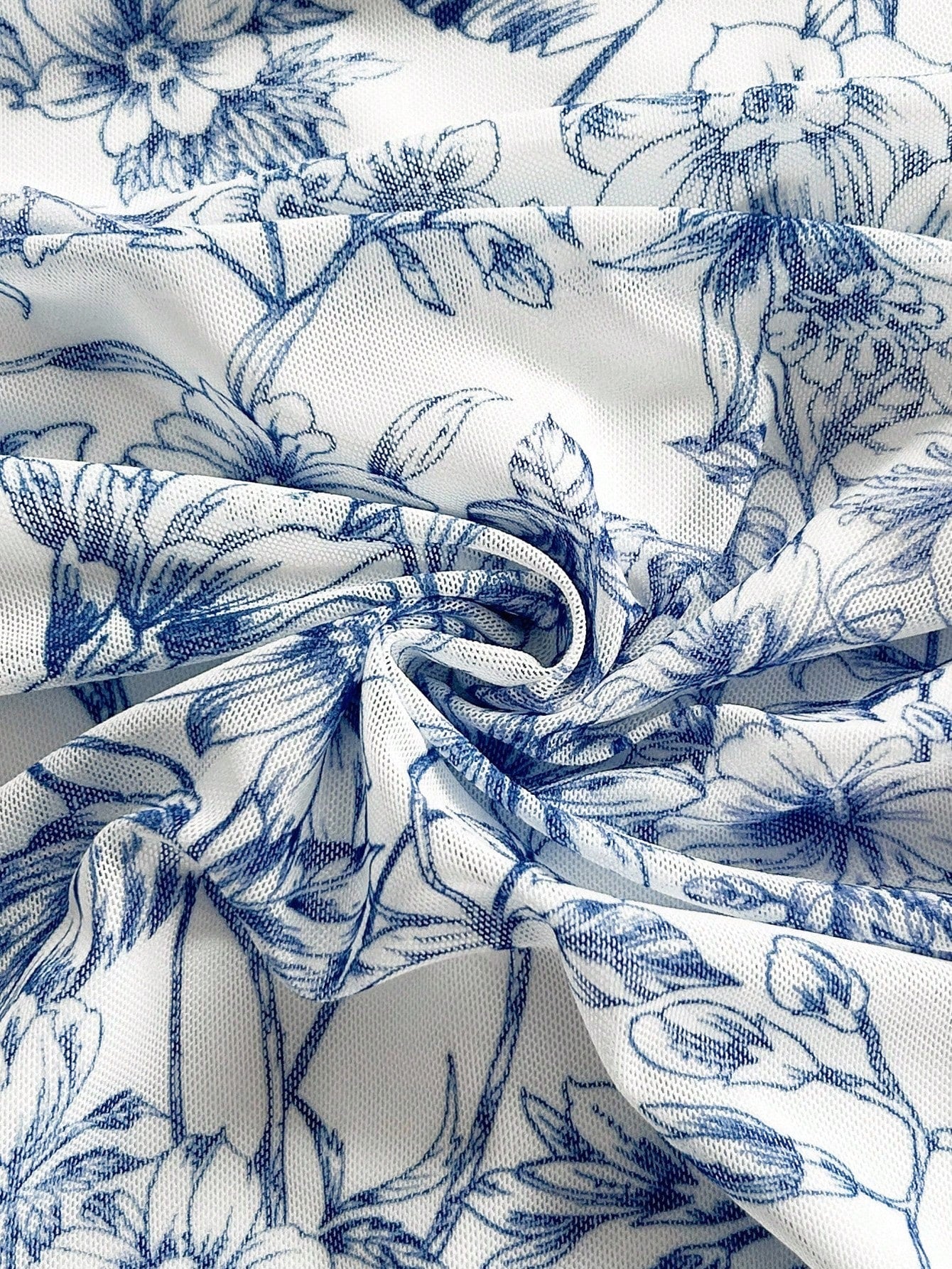 Soleia Women's White And Blue Floral Summer Boho Holiday Vacation Holiday Deep V Neck Tie Strap Backless Ruched Bodycon Mini Dress No Chest Padding