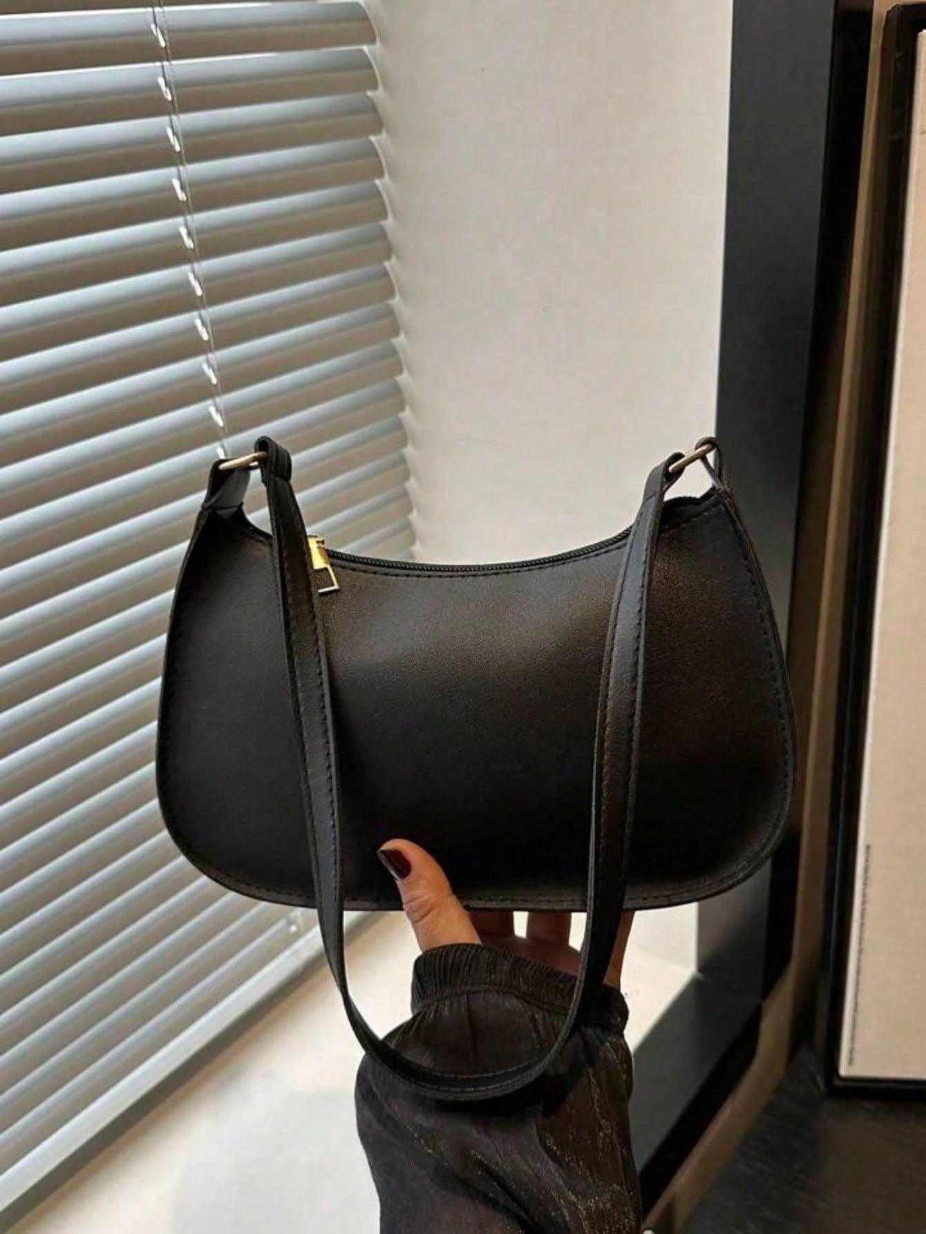 Solid Color Minimalist Zipper Shoulder Bag, Fashion Simple Half Moon Bag, Zipper Crossbody Bag, Faux Leather Solid Color Handbag