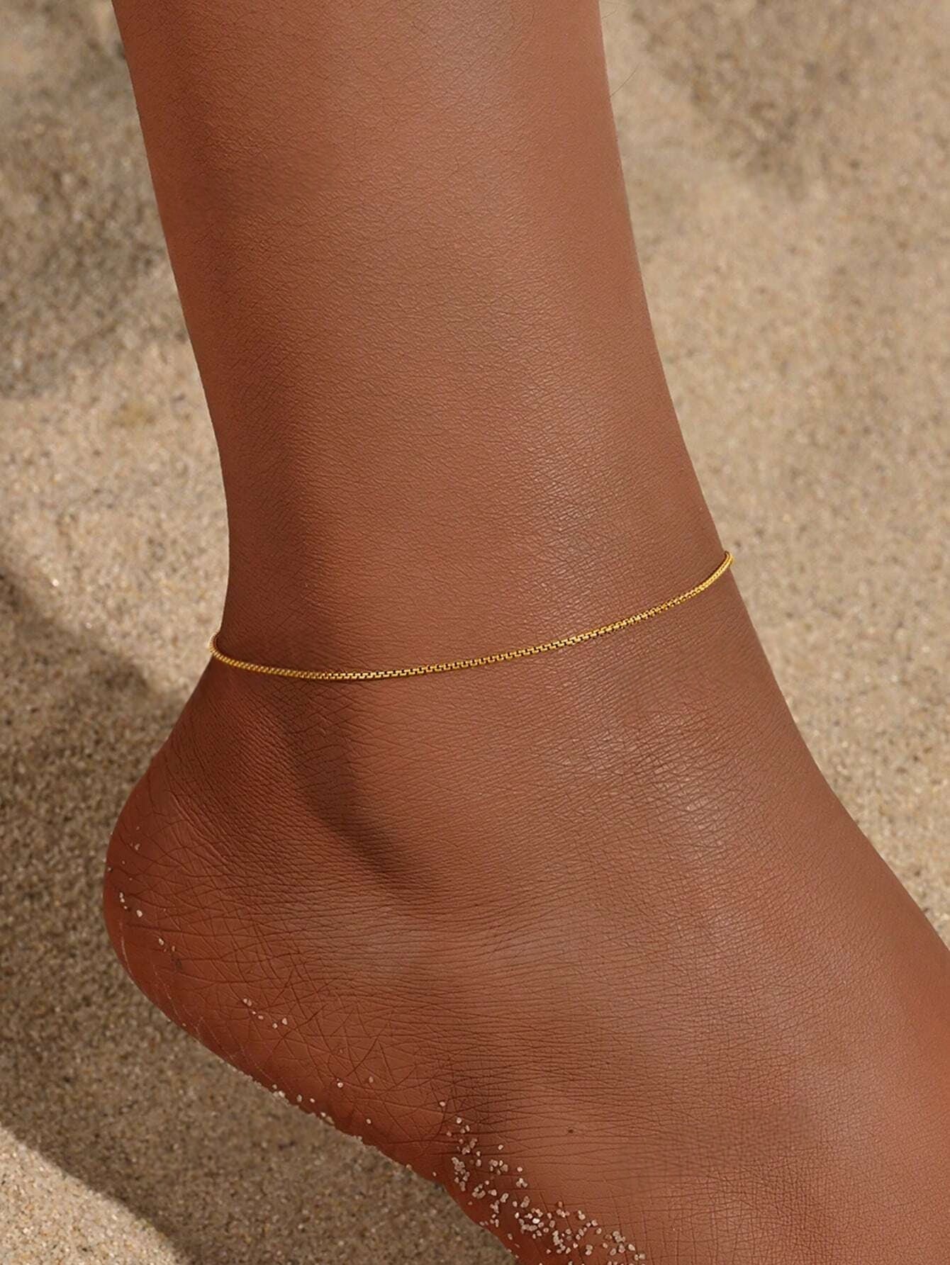 Stainless Steel Flat Chain Ladies' Anklet Thin Simple Exquisite Small Chain Details, Summer Beach Holiday Style Accessories.