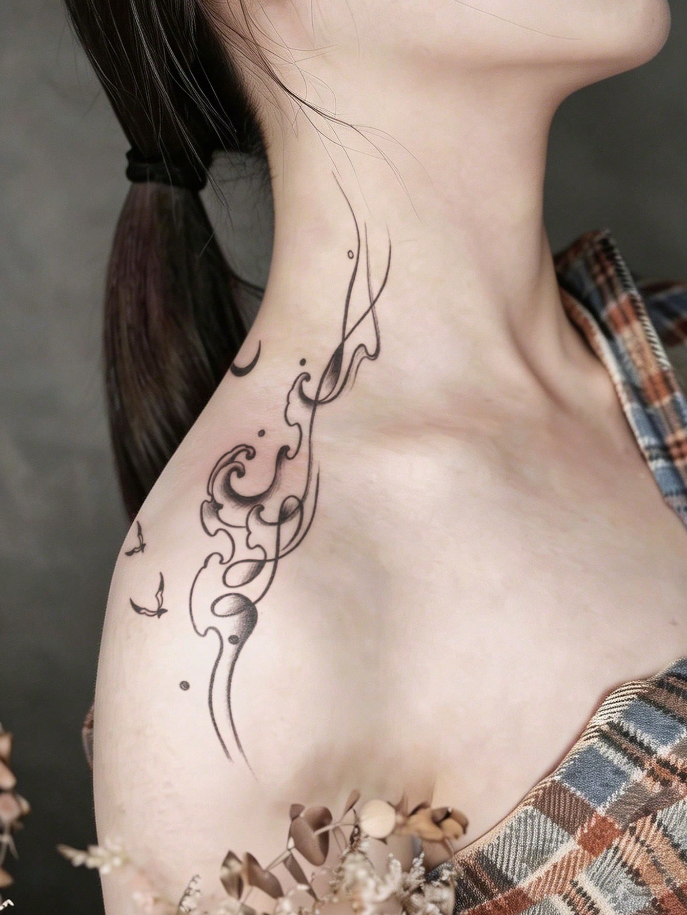 STARTTOOS Large Arm Tattoo Sticker- Black Aesthetic Wave, Bird, Crescent Moon Pattern Spine-Shaped Temporary Tattoo Sticker For Party Gift, Holiday Gift, Arm, Waist, Abdomen, Leg, 1pc/Pack