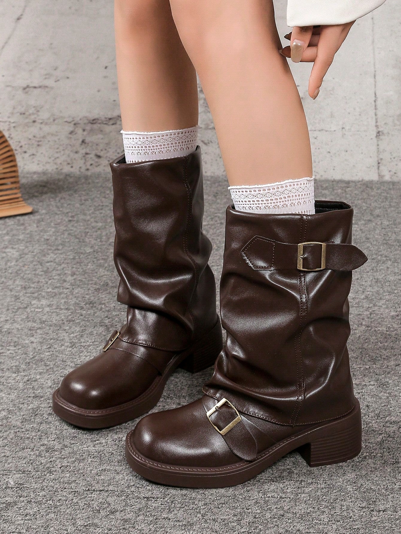 Style With Tops,Women's Black Fashion Ankle Boots, New Design With Buckle, European And American Niche Market, Chunky Heel Thick Sole, Lightweight, Western-Style Wrinkle Boots For Fall/Winter, Retro M