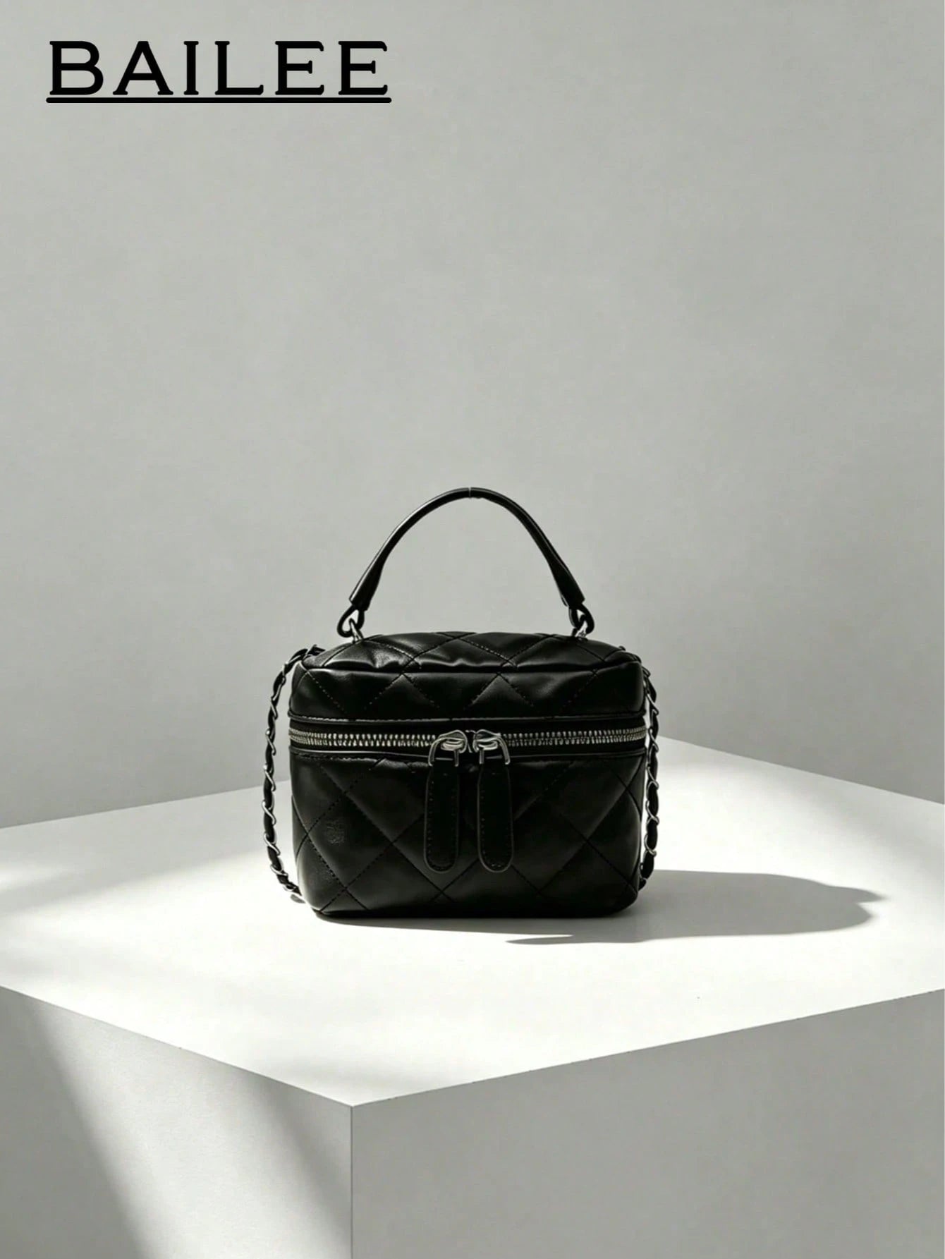 Stylish And Elegant Mini, Solid-Colored, Quilted PU Women's Clutch Bag With Zipper And Distinctive Shoulder Strap, Perfect For Outfits And As A Gift.