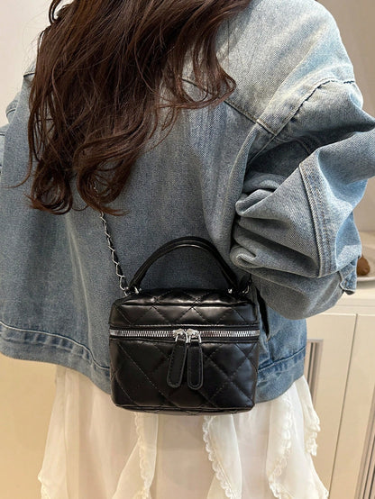 Stylish And Elegant Mini, Solid-Colored, Quilted PU Women's Clutch Bag With Zipper And Distinctive Shoulder Strap, Perfect For Outfits And As A Gift.