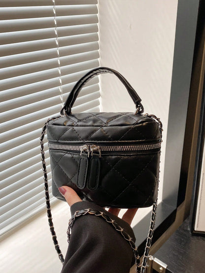 Stylish And Elegant Mini, Solid-Colored, Quilted PU Women's Clutch Bag With Zipper And Distinctive Shoulder Strap, Perfect For Outfits And As A Gift.