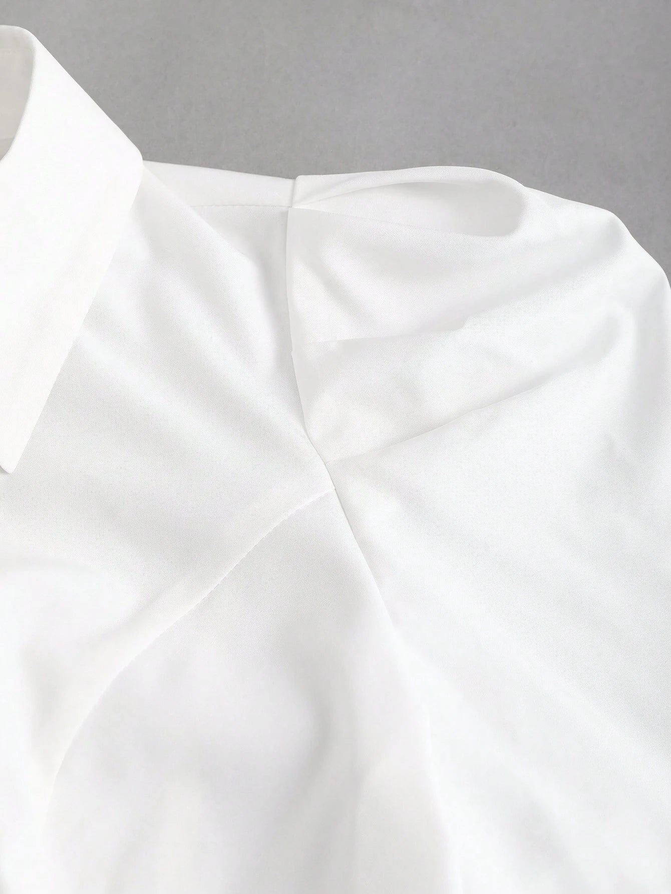 Sweetra Simple White Gigot Sleeve Blouse For Women,Summer Office Commute Wear