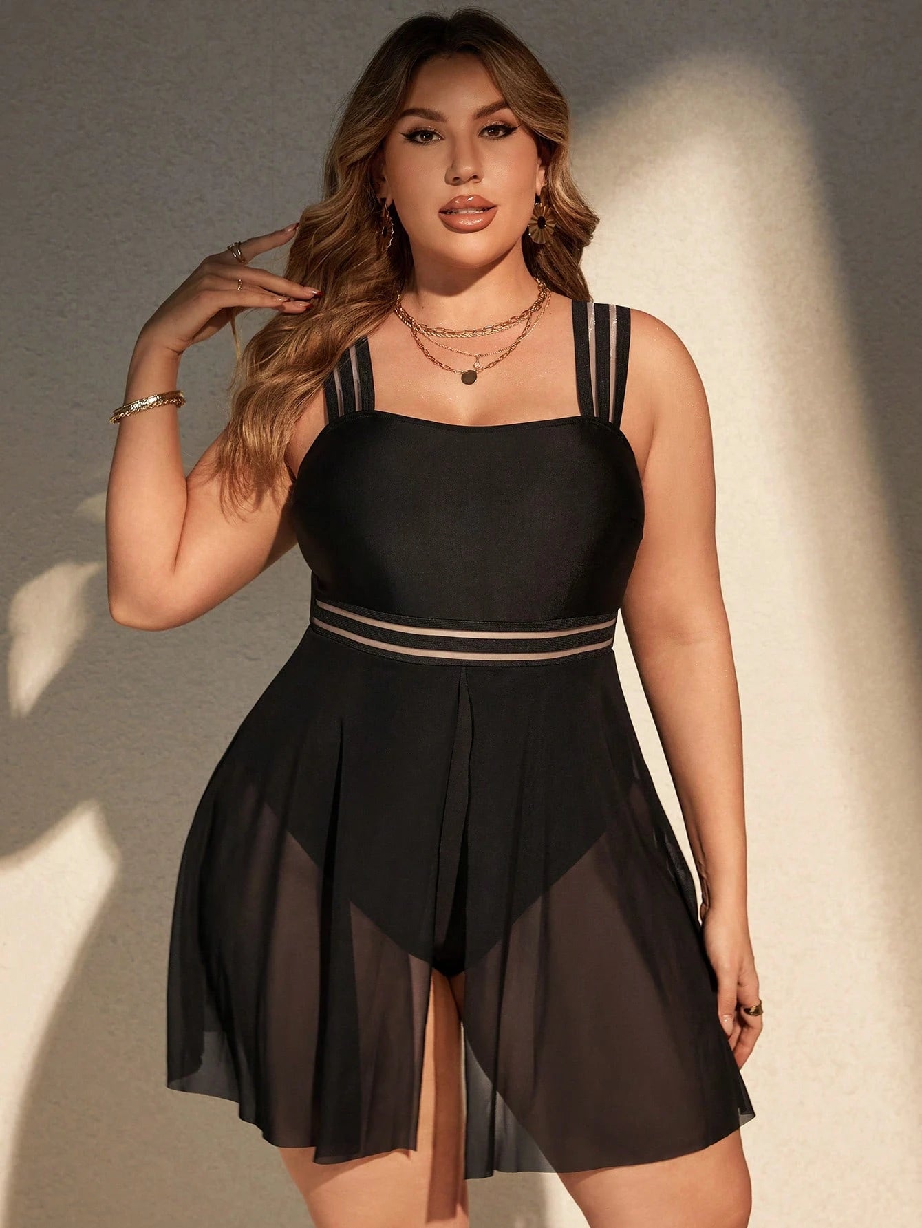 Swim Lushoire Plus Size Women Contrast Color Mesh Hem One-Piece Swimsuit, Casual Beach Vacation