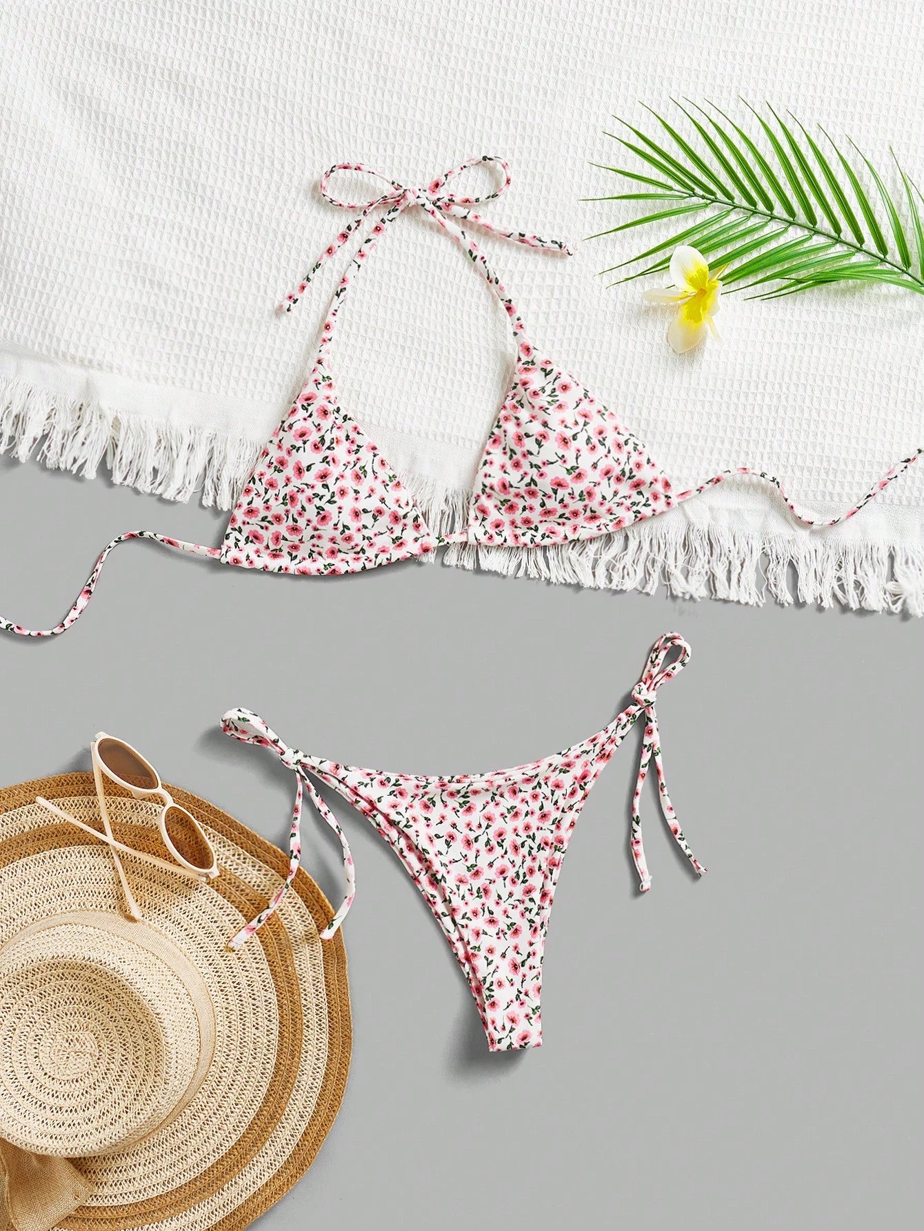 Swim Mod Women's Summer Beach Floral Print Halter Tie Sexy Bikini 2-Piece Swimwear Set, Random Print