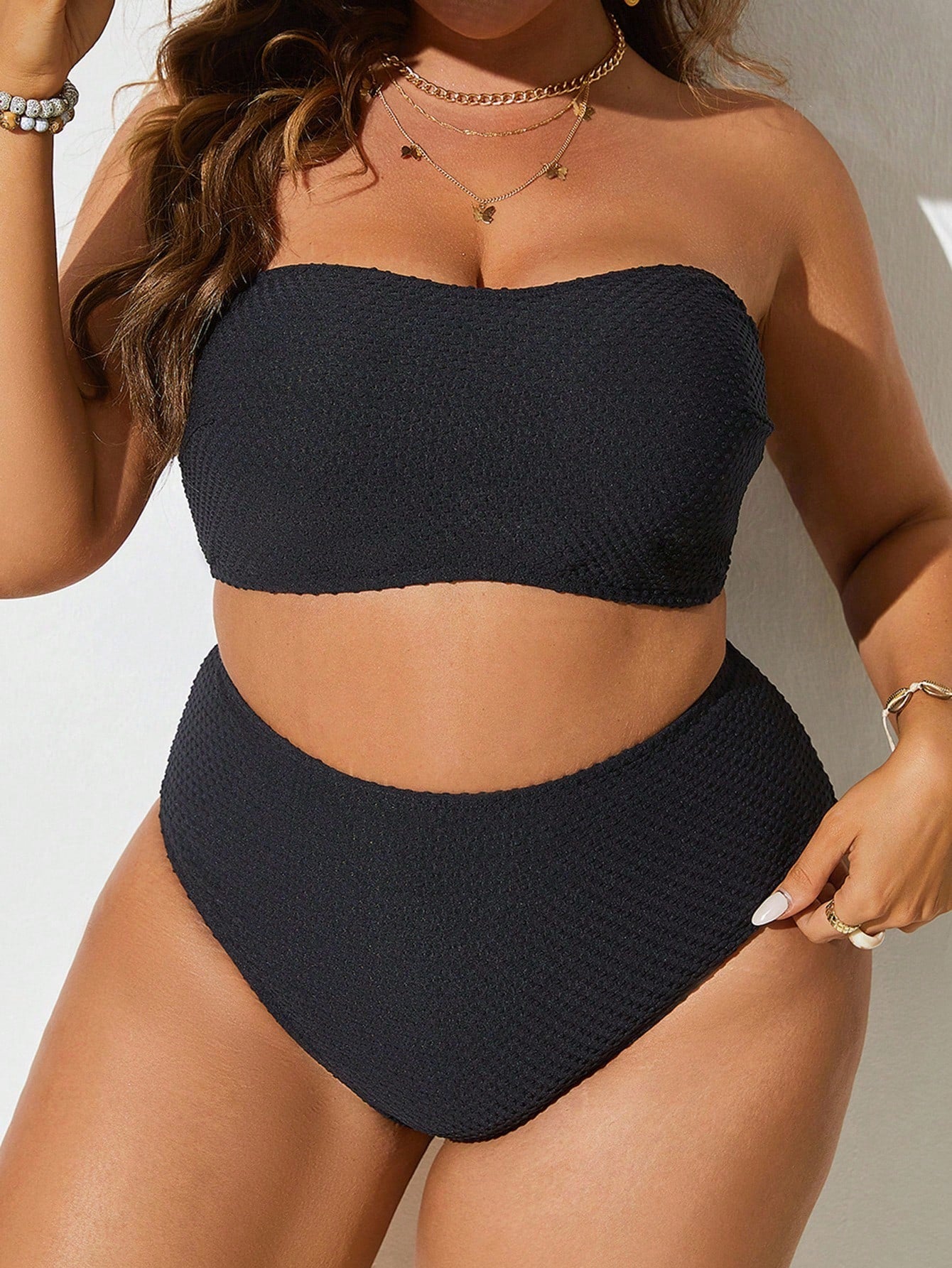 Swim Vcay 2026 New Plus Size Blue & White Striped Textured Fabric Bandeau Top & High Waist Triangle Bikini Bottom Casual Premium Minimalist Beach Vacation Women's Swimsuit Set