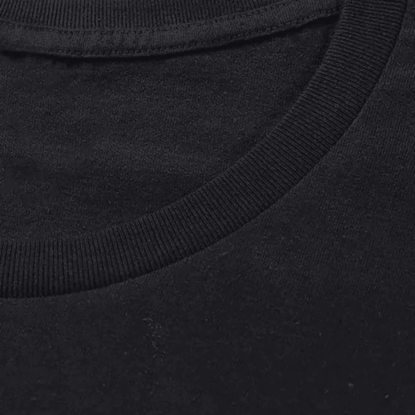The Fun Slogan "It's Not Just Me, I'm Super Sexy" T-Shirt, Made Of Lightweight And Comfortable Fabric, Is A Stylish Streetwear Piece.