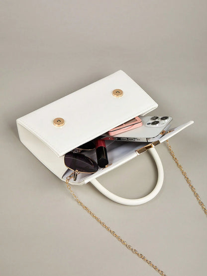 This Charming And Understated Luxury Solid Color Mirror PU Leather Clutch Is Lightweight And Portable, Making It An Ideal Choice For Teenagers, Women, College Students, Young Professionals And White-C