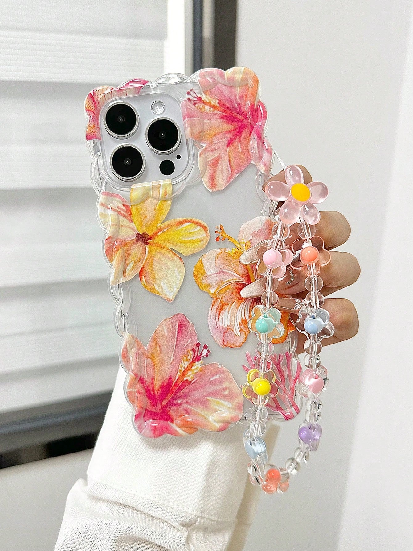 TPU Floral Element Novelty Cases Braided Wave Edge Elegant TPU Floral Lemon Painted Anti-Drop Phone Case With Handmade Beaded Bracelet, Compatible With IPhone 16/11/16Pro/16Plus/16ProMax/16E/15ProMax