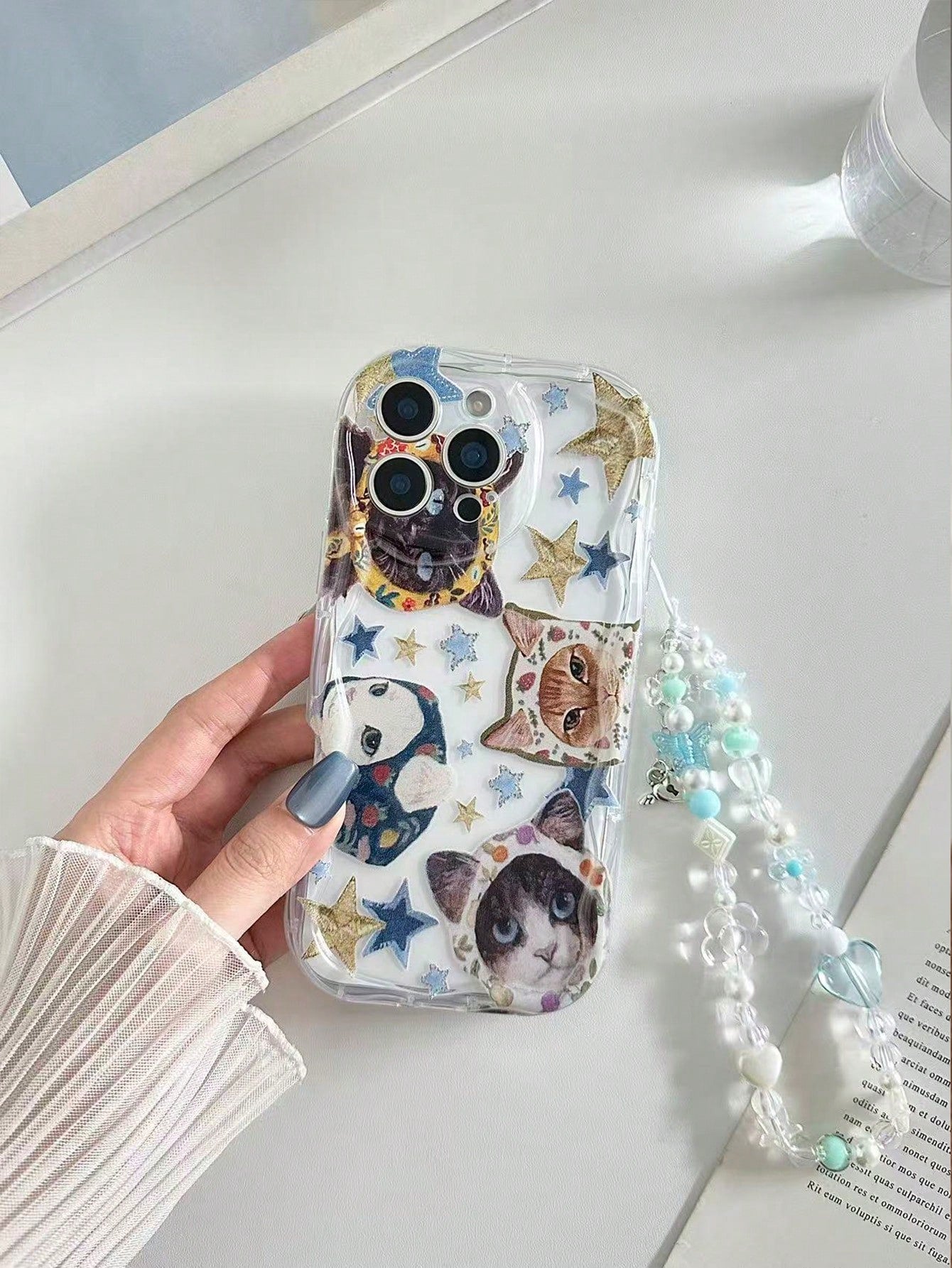 Twisted Wave Edge Minimalist Premium TPU Star Cat Painted Anti-Drop Phone Case Protective Cover With Handmade Beaded Bracelet Accessory Compatible With IPhone 16/11/16pro/16plus/16promax/16e/15Promax