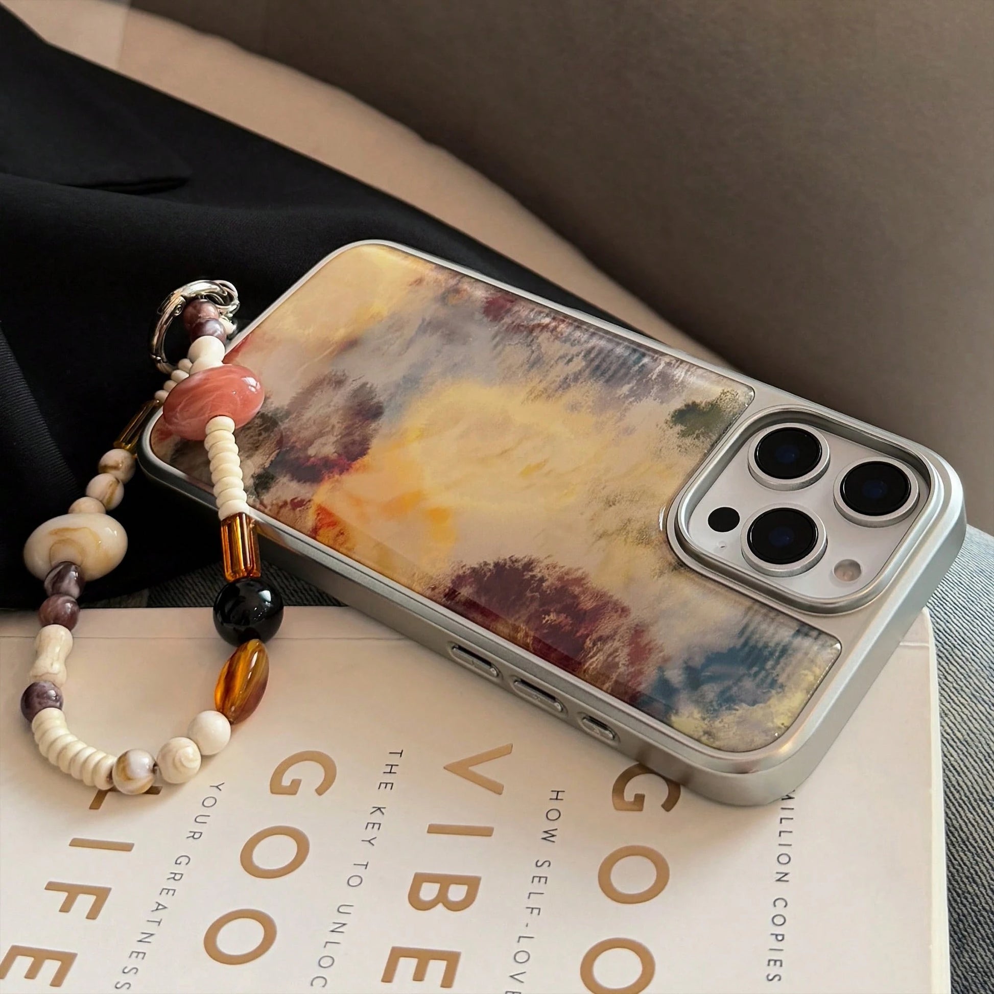 White Marble Texture Stand Phone Case GUCADI 1pc Electroplated Silver Edged High-End Tie Dye Brown Marble Texture + Yellow Stone Round Holder + Amber White Faux Pearl Cord Personalized Retro Niche Har