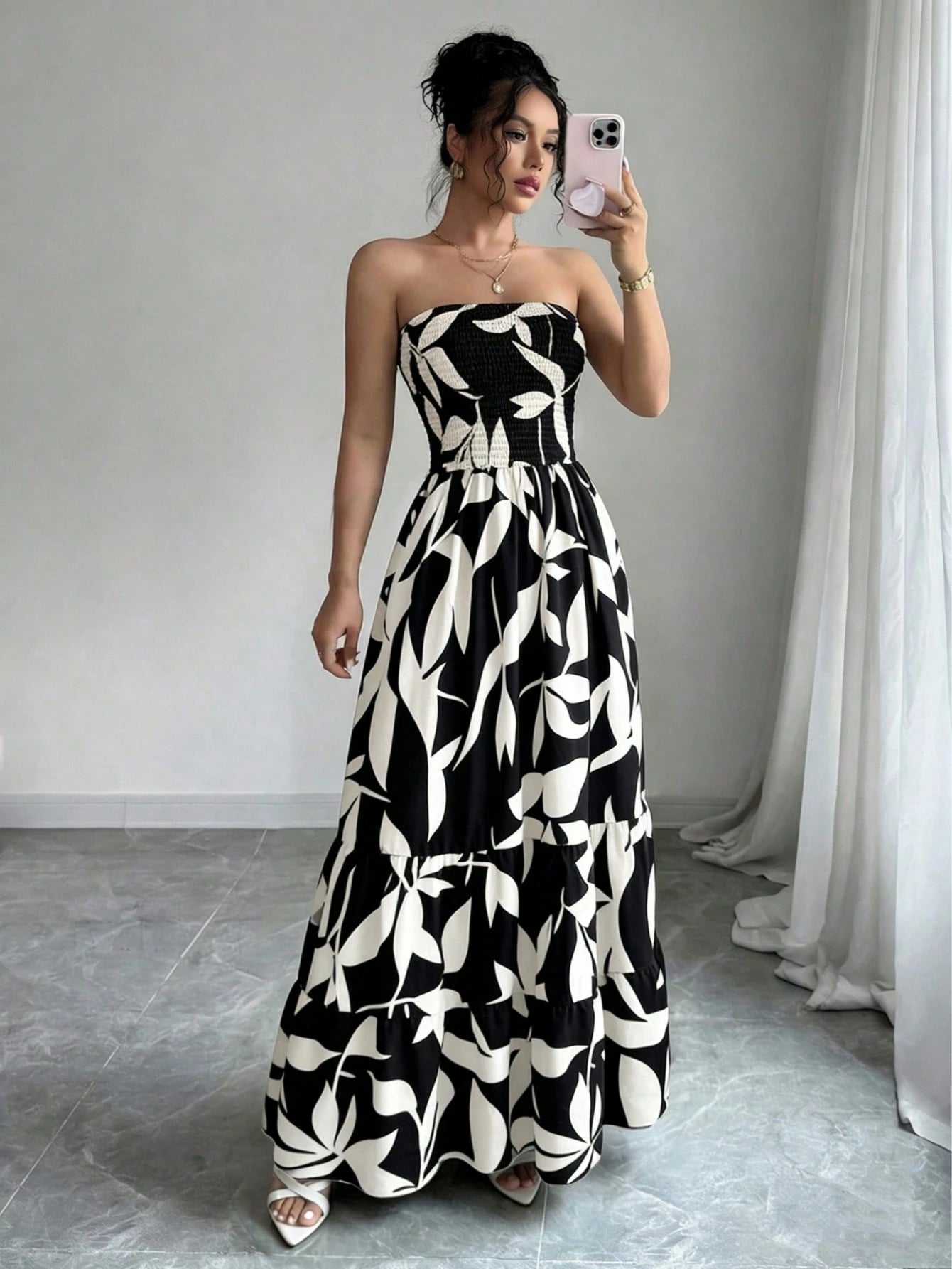 Women's Bohemian Style Leaf Print Strapless Dress, Ruched Tiered Flowy A-Line Long Dress Summer Elegant Vacation Black