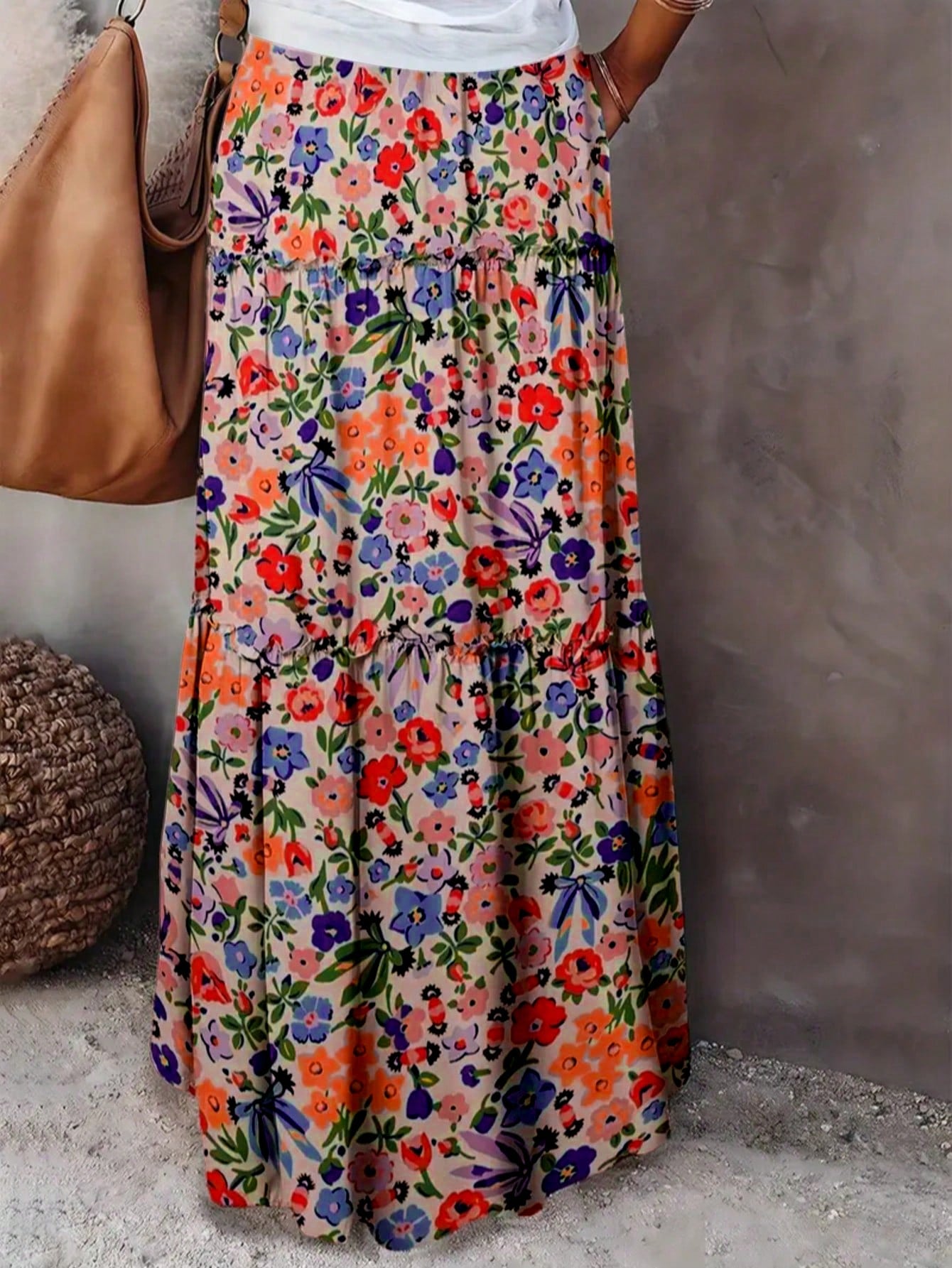 Women's Bohemian Style Maxi Skirt, Made Of Woven Fabric With Floral Print, Layered Ruffle Hem Design, Casual & Elegant Summer