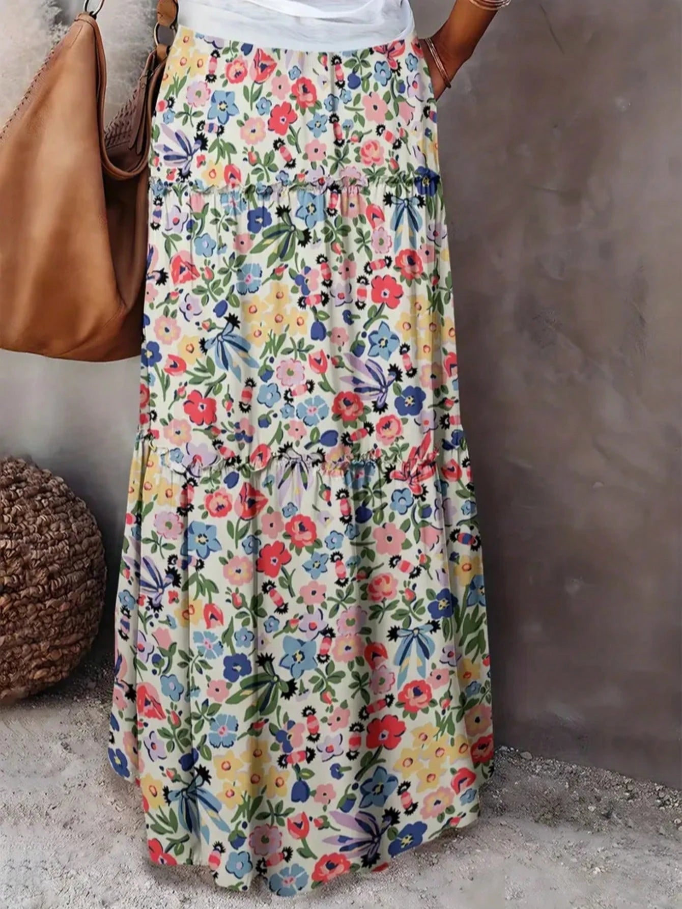 Women's Bohemian Style Maxi Skirt, Made Of Woven Fabric With Floral Print, Layered Ruffle Hem Design, Casual & Elegant Summer